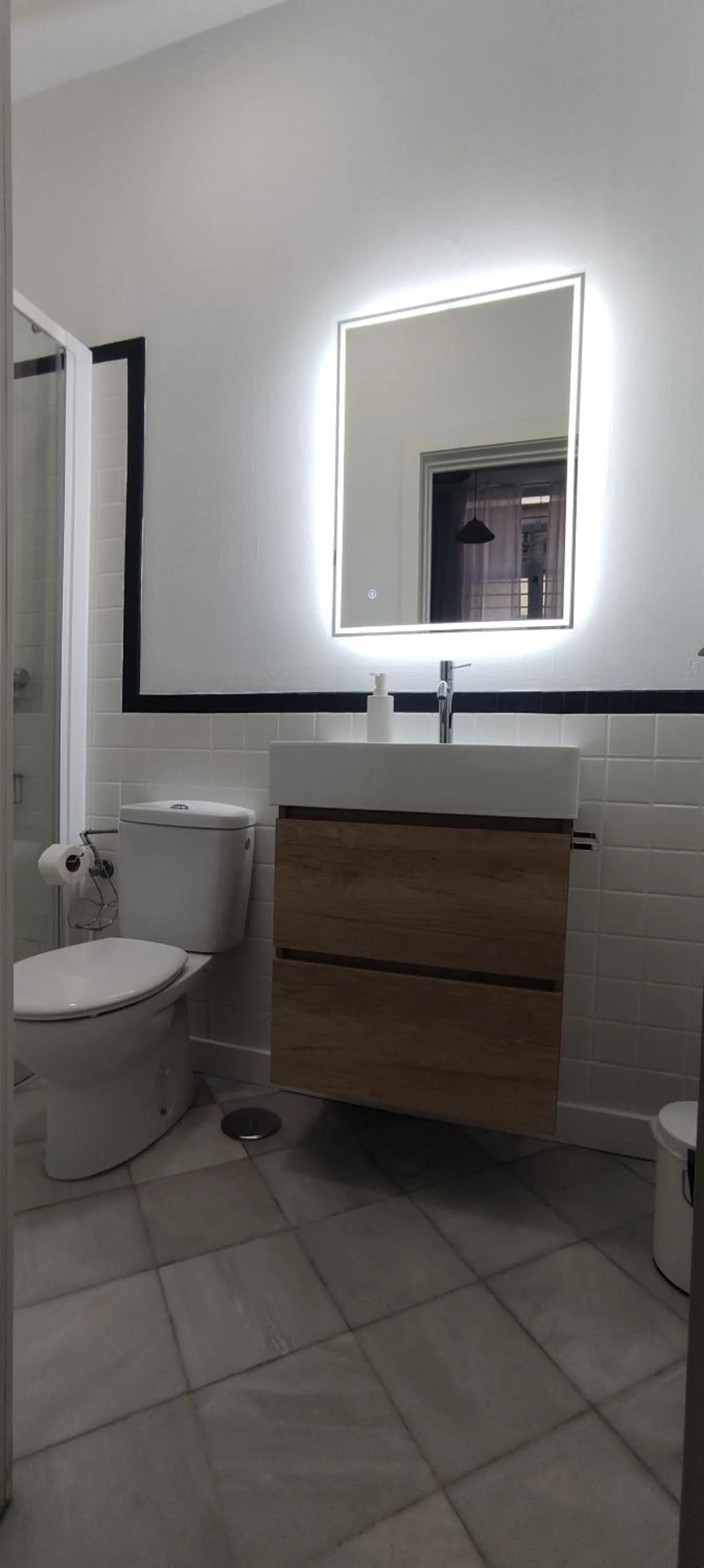 Bathroom in New Samay Hostel