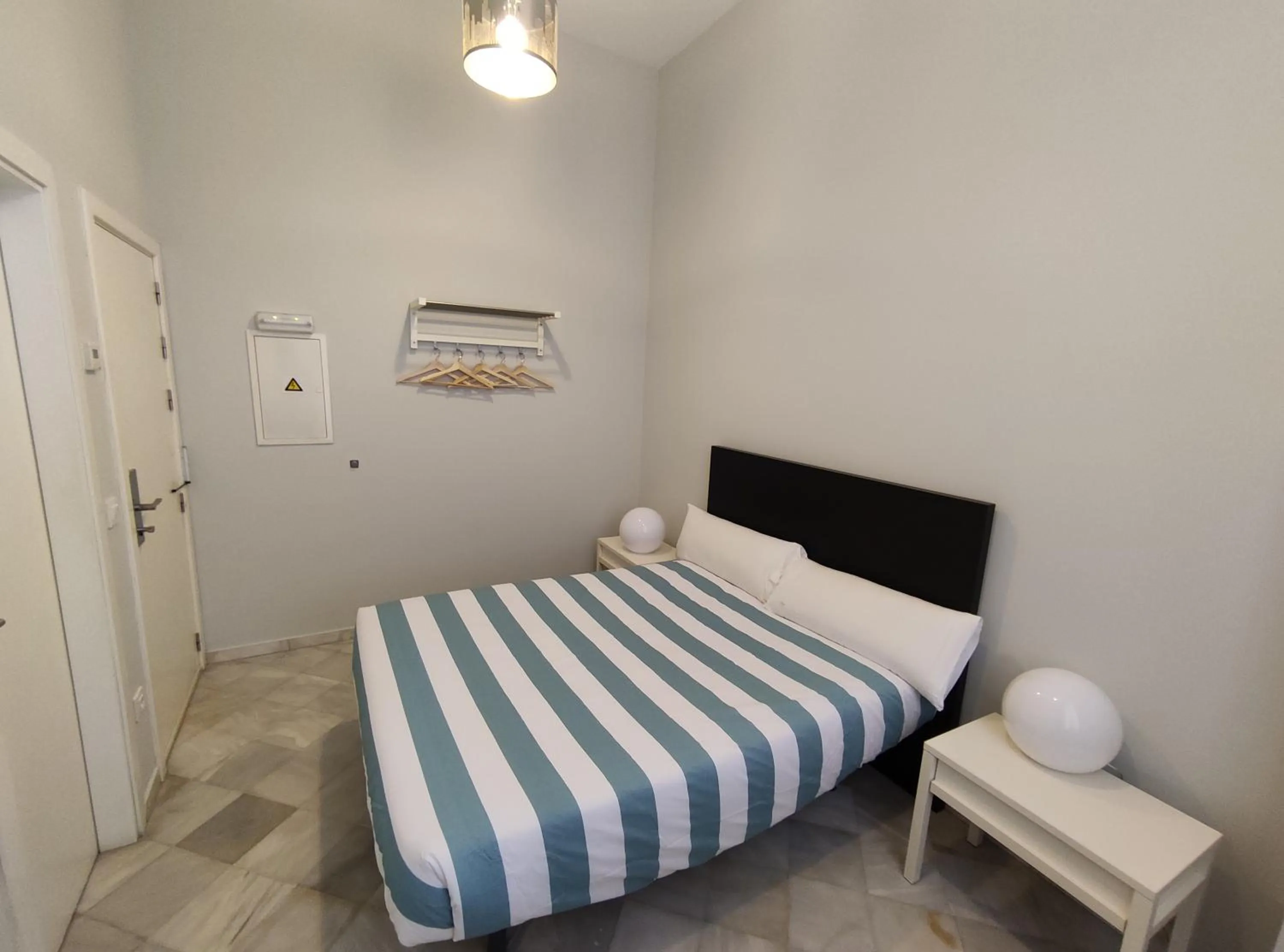 Bedroom, Bed in New Samay Hostel