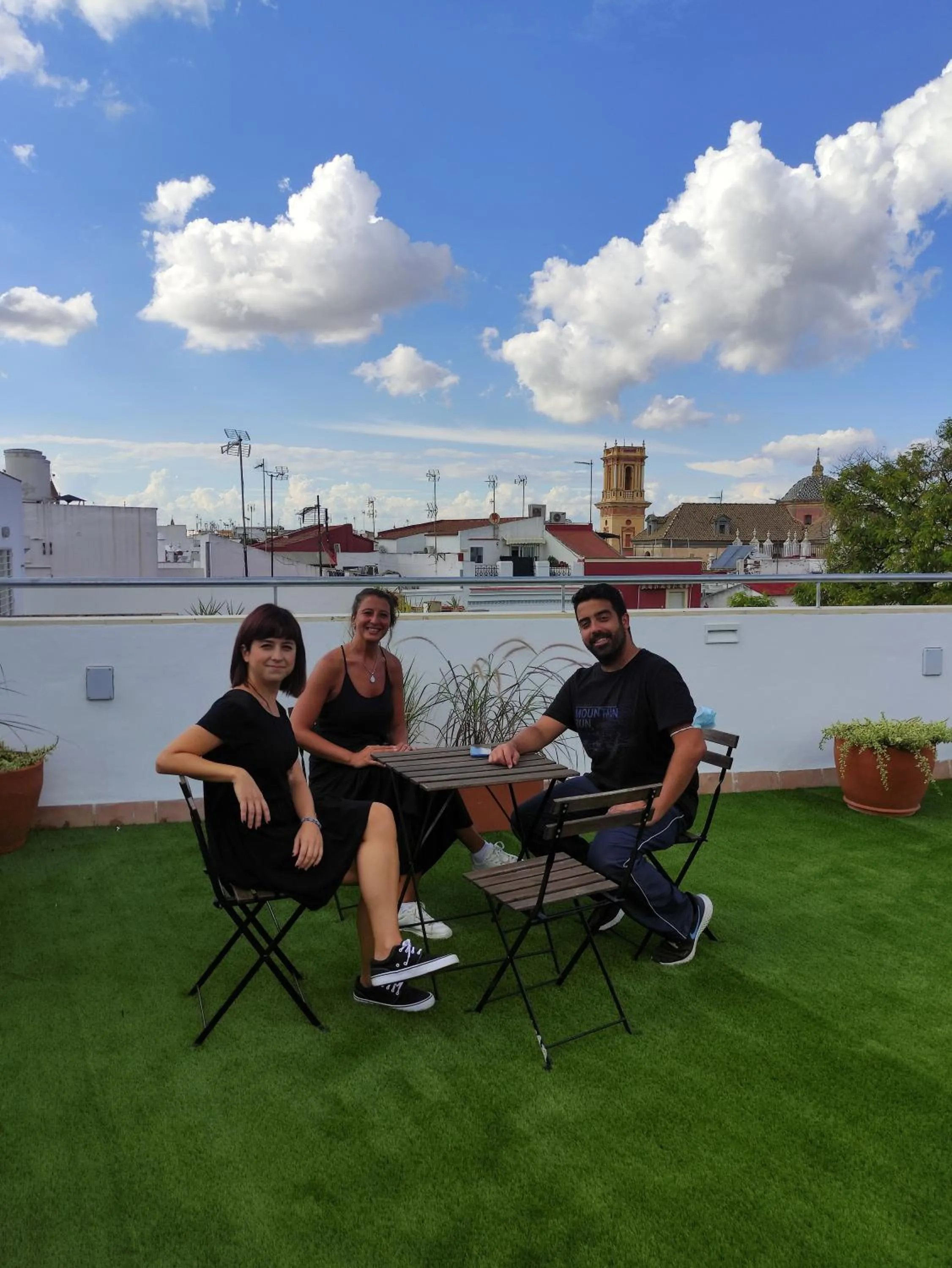 People in New Samay Hostel