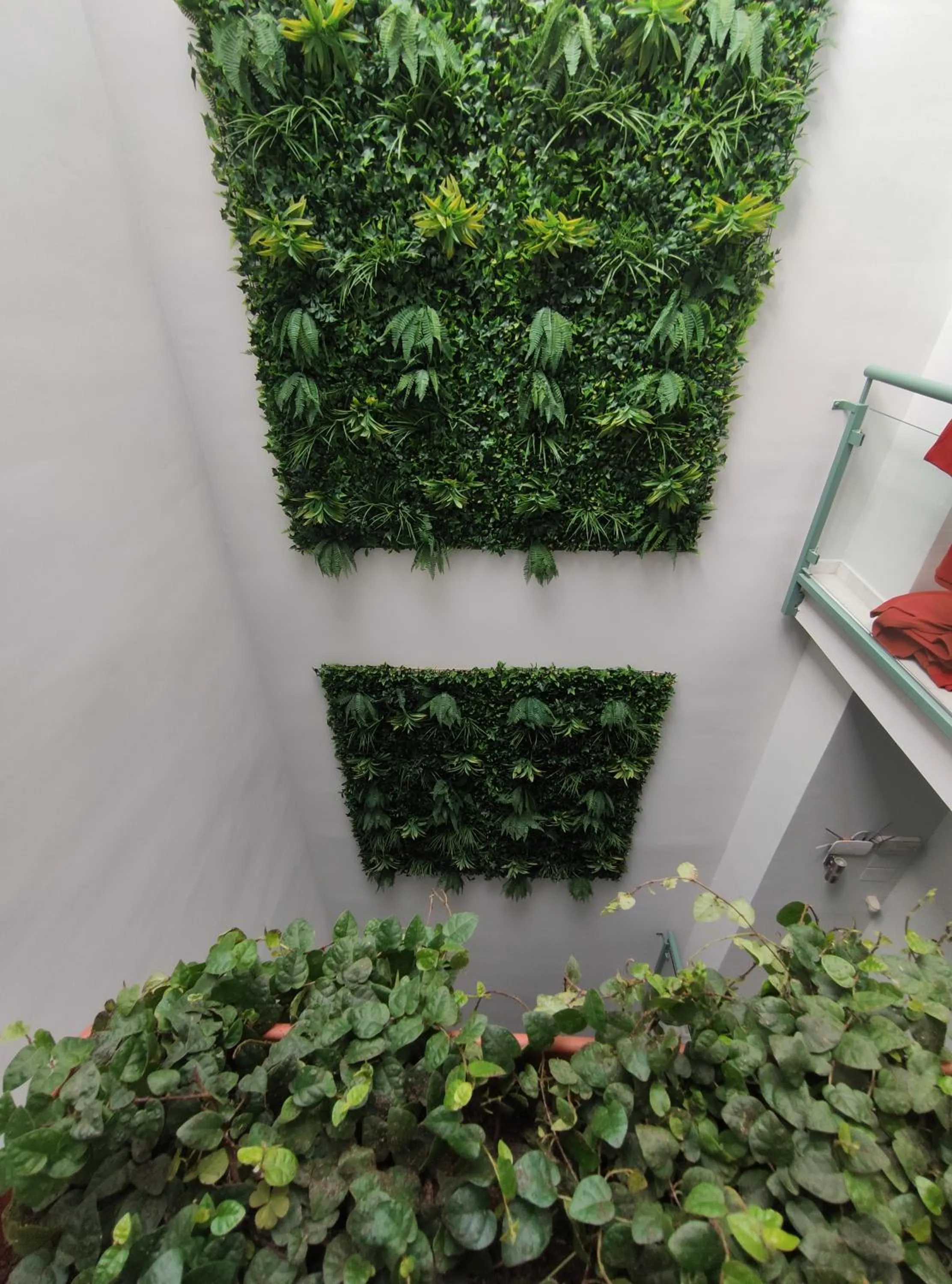 Patio in New Samay Hostel