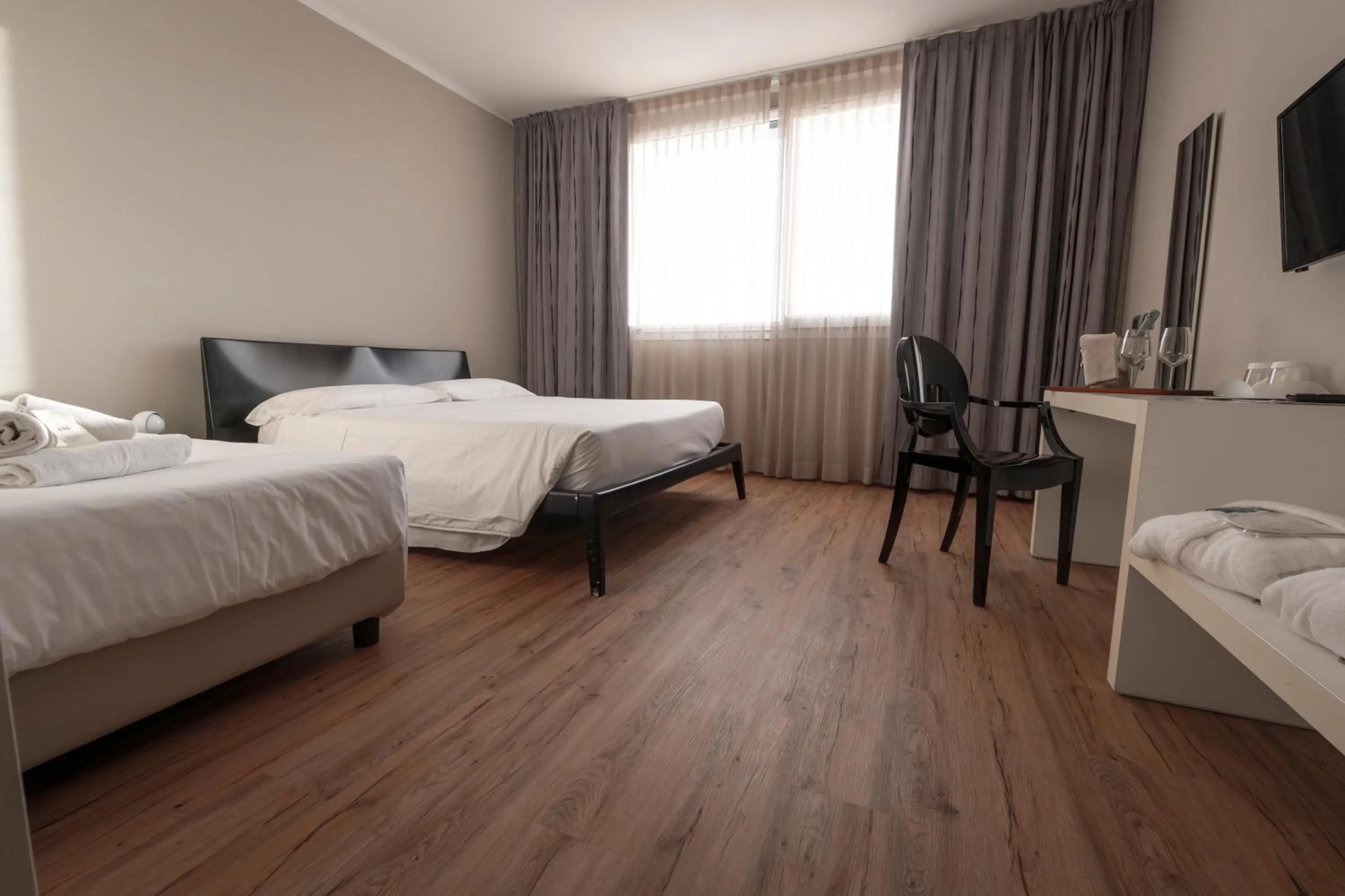 Photo of the whole room, Bed in Terme Di Venturina - Toscana