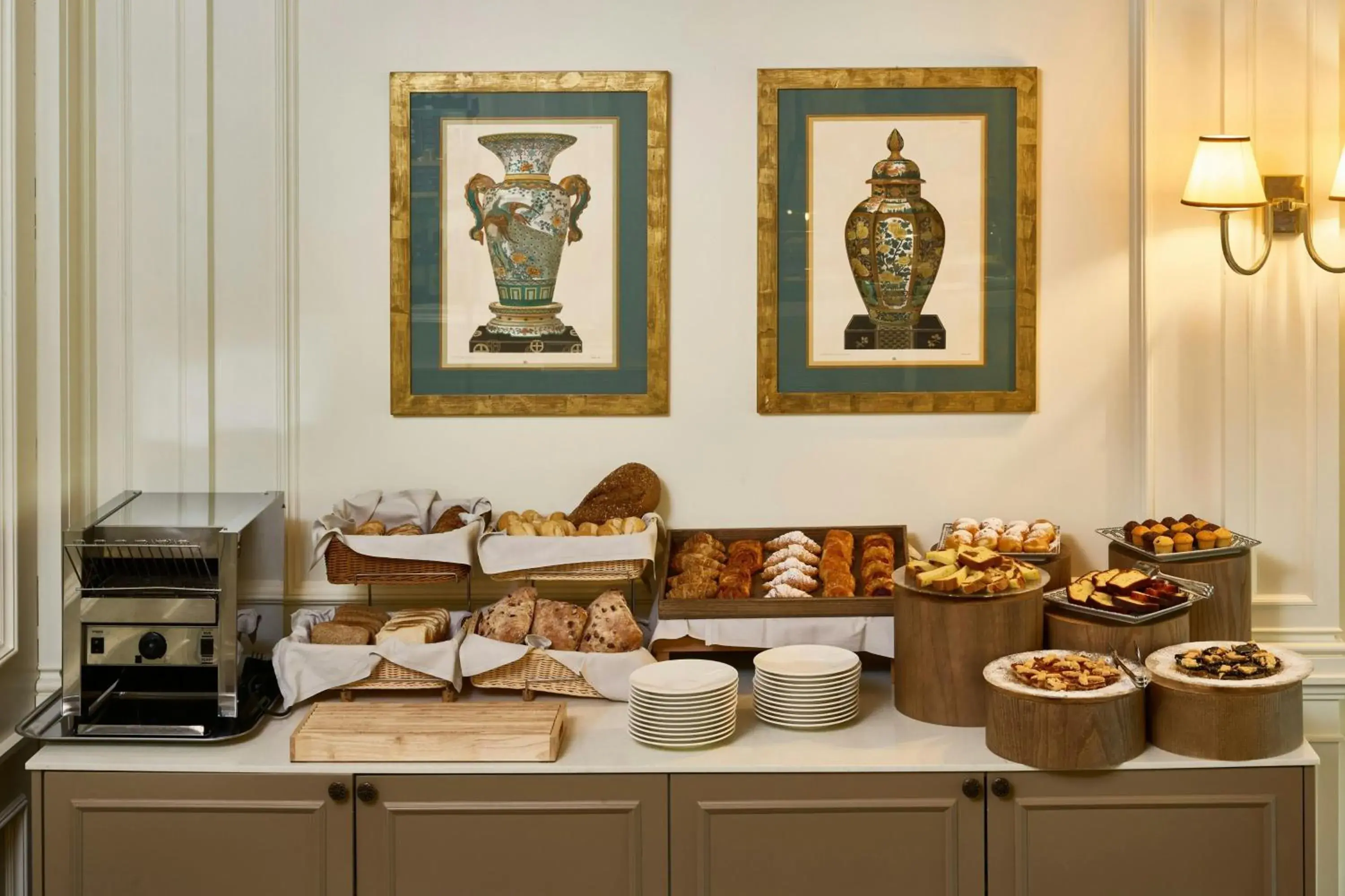 Breakfast in Grotta Giusti Thermal Spa Resort Tuscany, Autograph Collection Breakfast in Grotta Giusti Thermal Spa Resort Tuscany, Autograph Collection