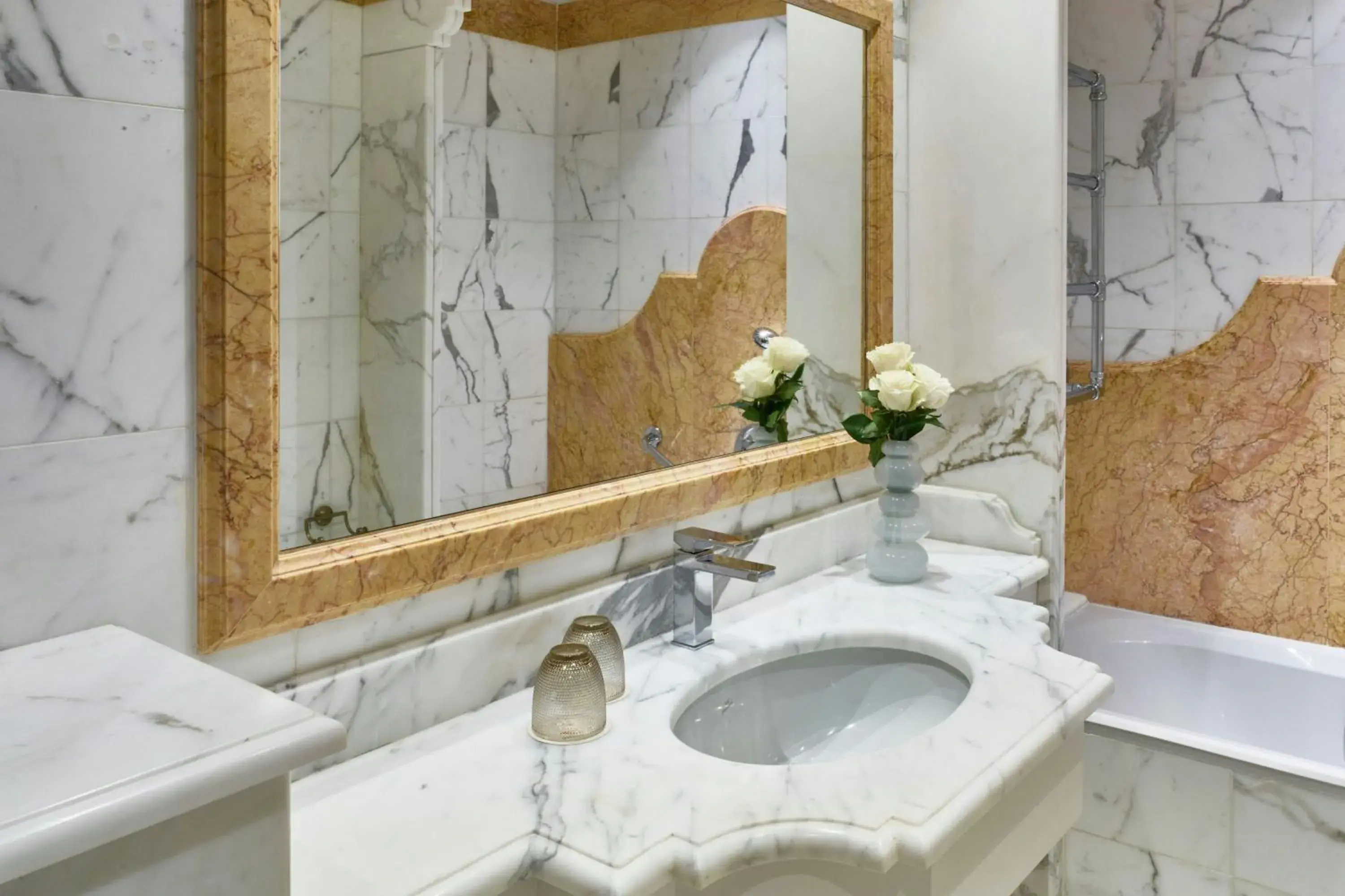 Photo of the whole room in Grotta Giusti Thermal Spa Resort Tuscany, Autograph Collection Photo of the whole room in Grotta Giusti Thermal Spa Resort Tuscany, Autograph Collection