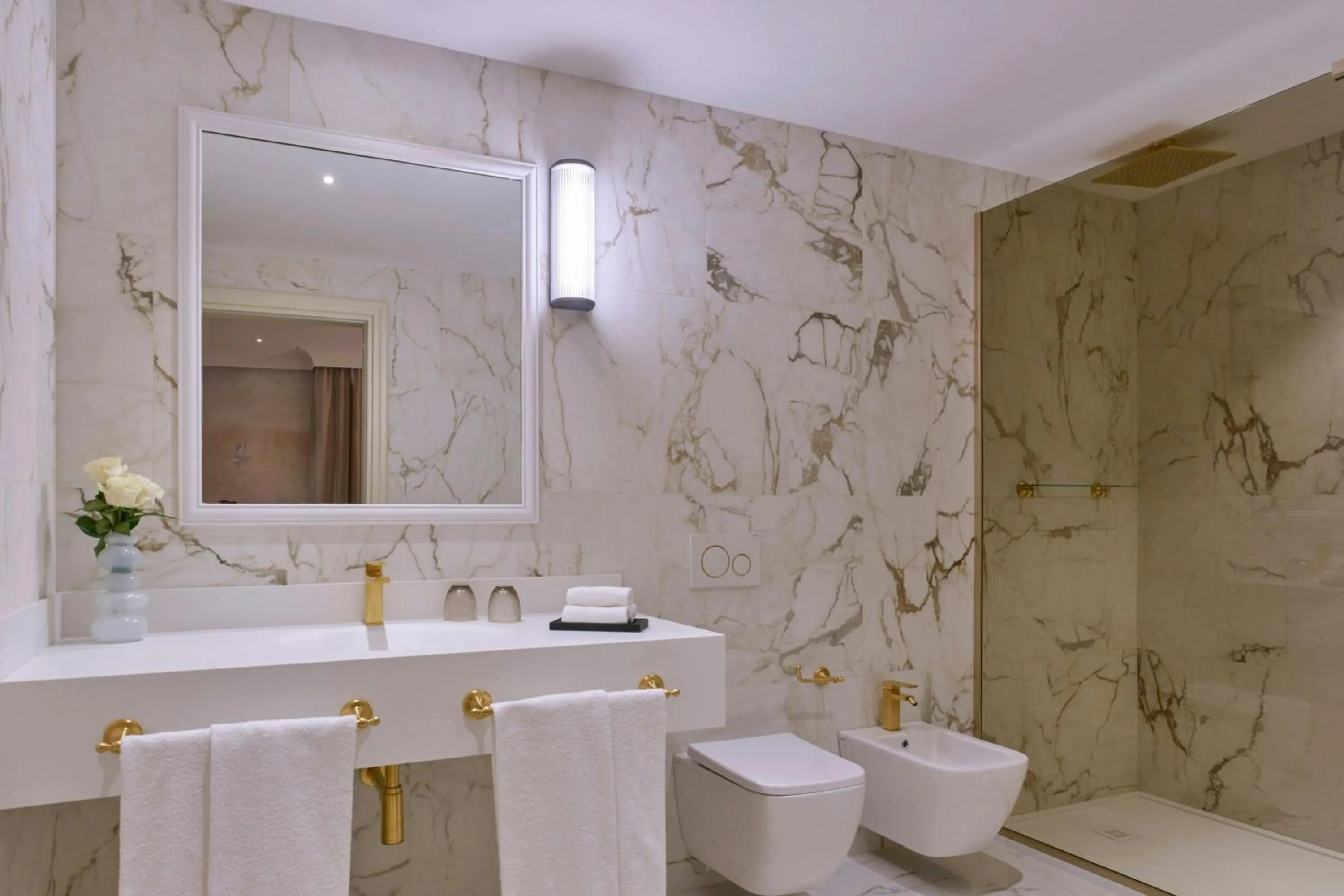 Bathroom in Grotta Giusti Thermal Spa Resort Tuscany, Autograph Collection