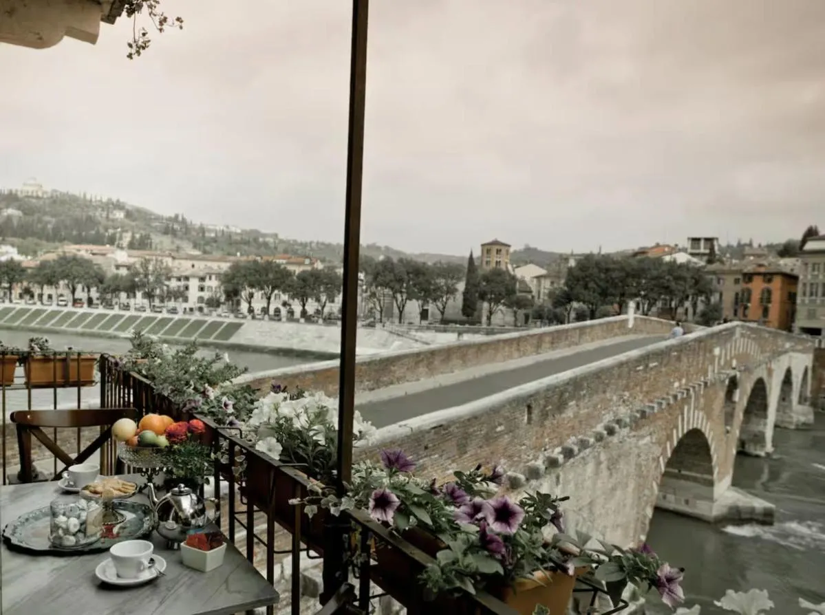 Suite Ponte Pietra PANORAMIC CITY CENTER VIEW