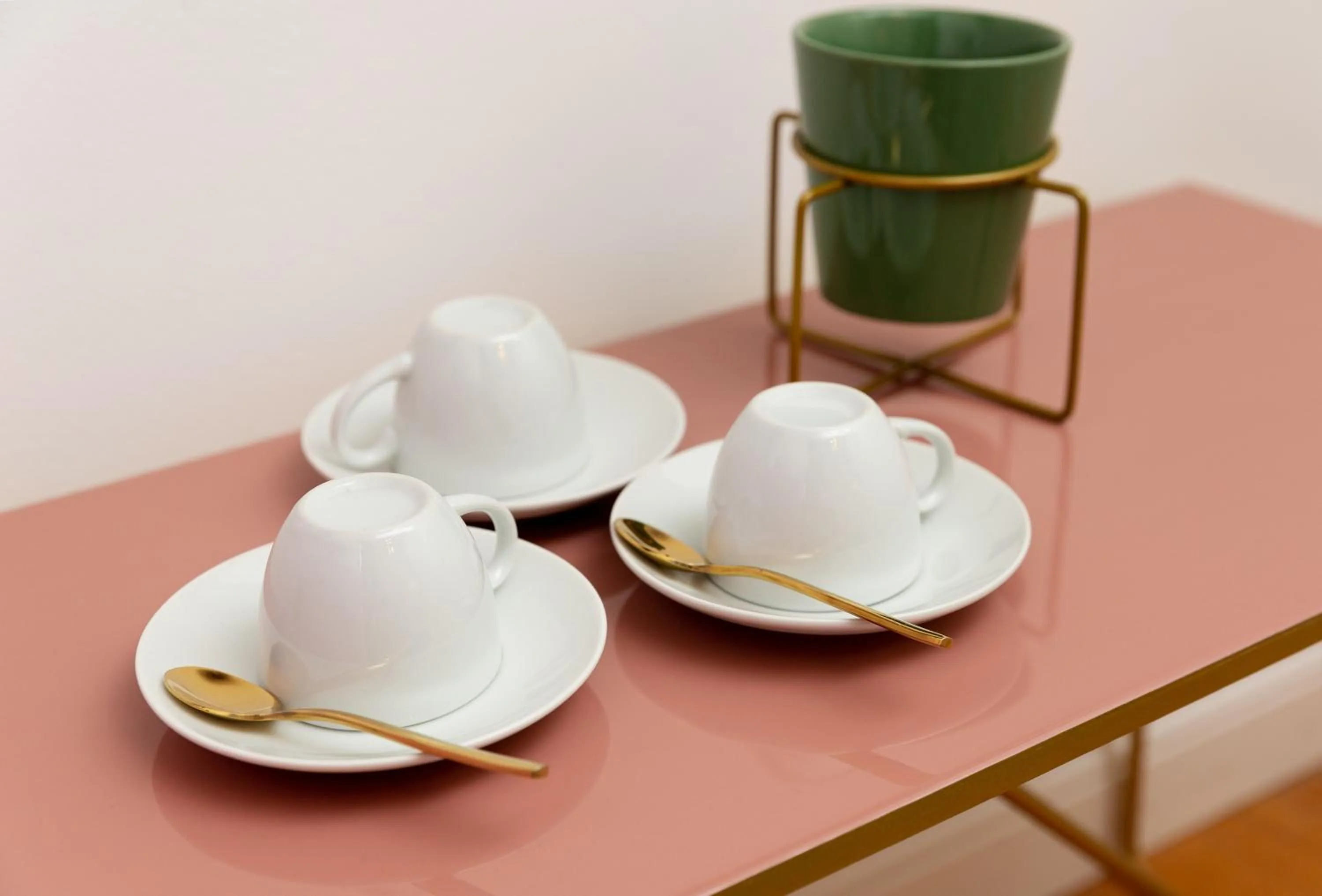 Coffee/tea facilities in Victoria Hotel