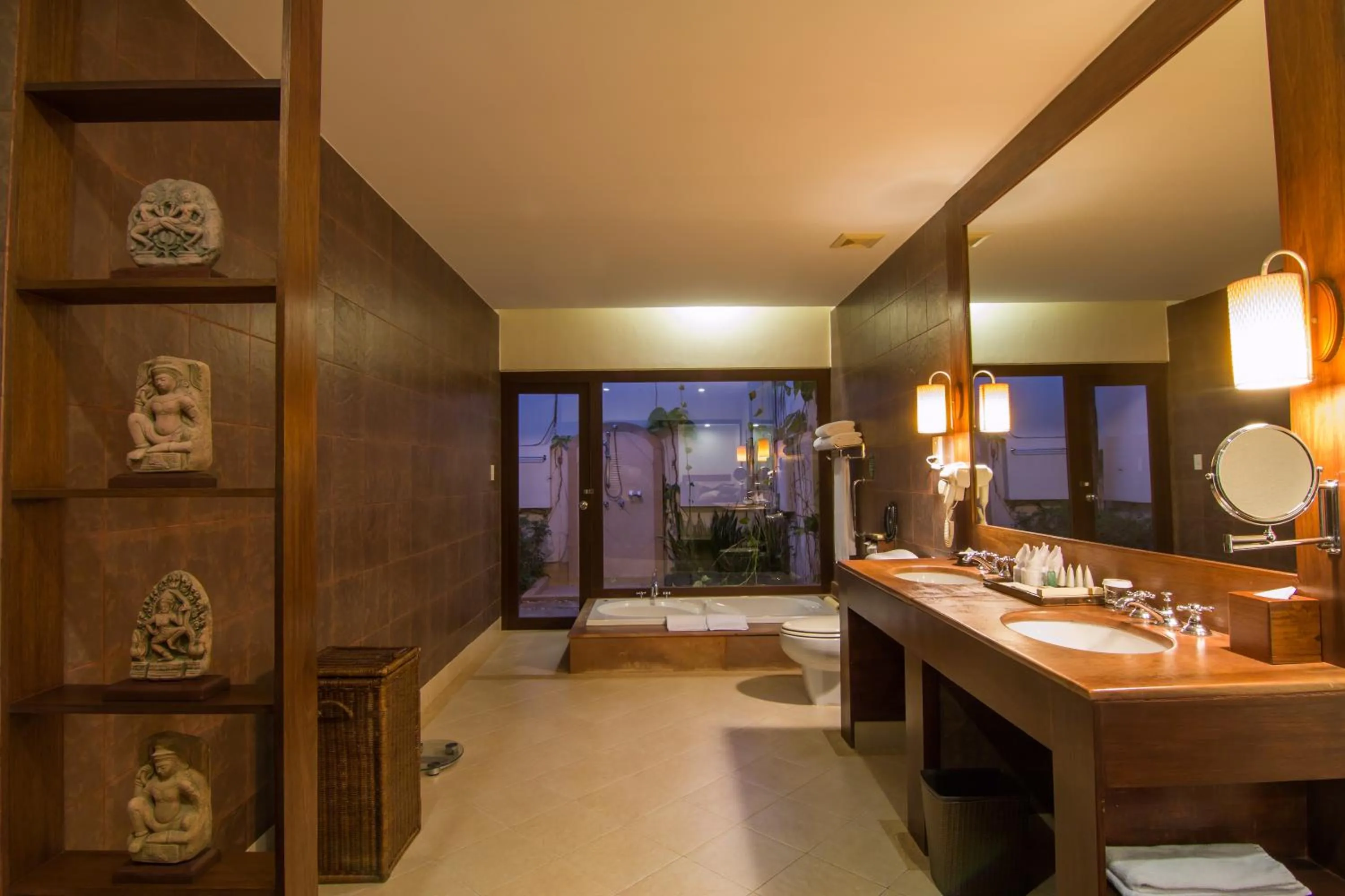 Bathroom in Palace Residence & Villa Siem Reap