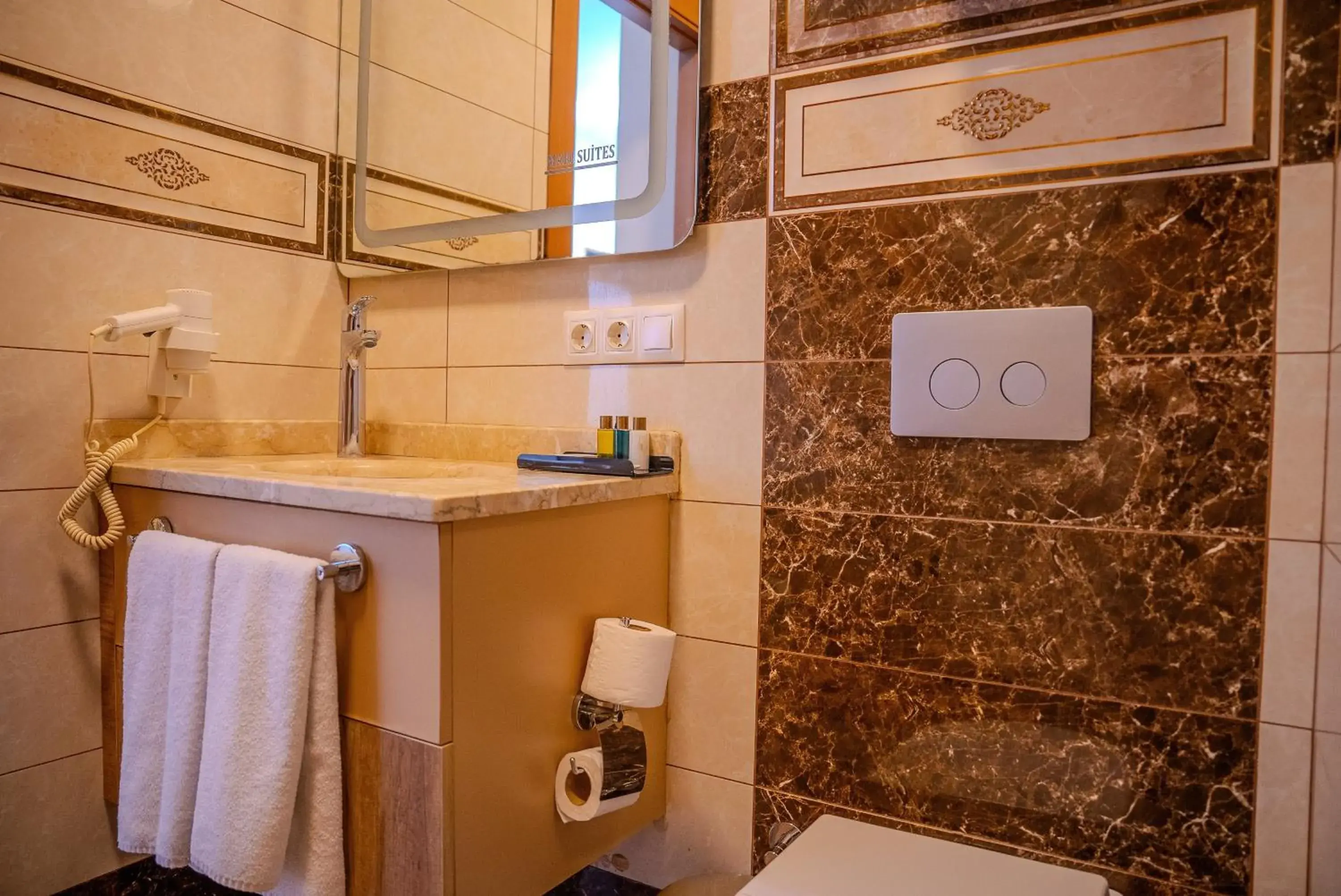 Deluxe Triple Room in Mari Suites Hotel Deluxe Triple Room in Mari Suites Hotel