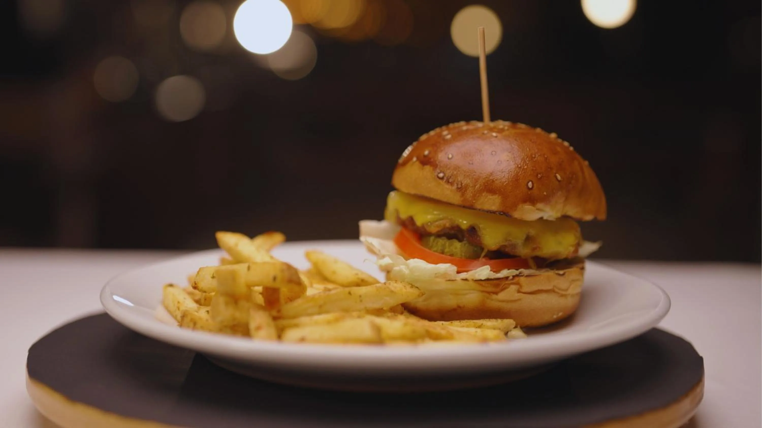 Food in Mari Suites Hotel