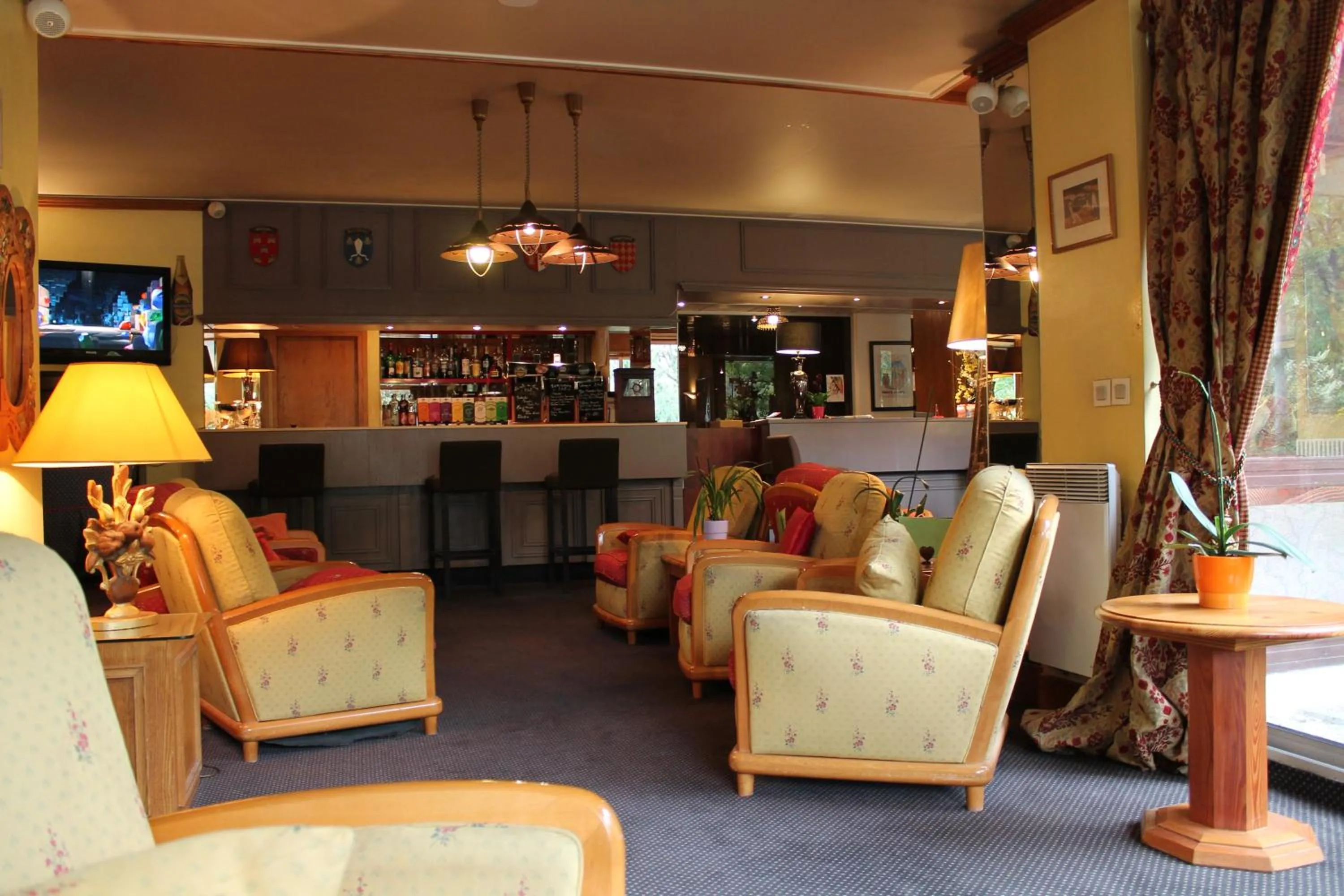 Lounge or bar in Le Verseau