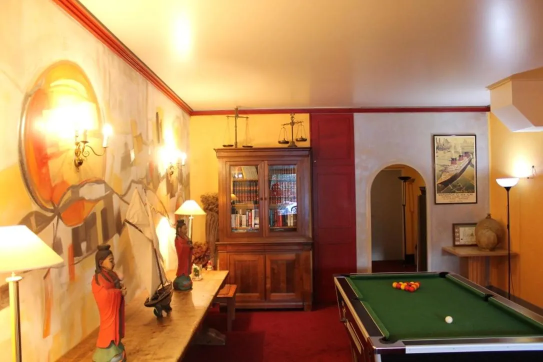 Billiard in Le Verseau