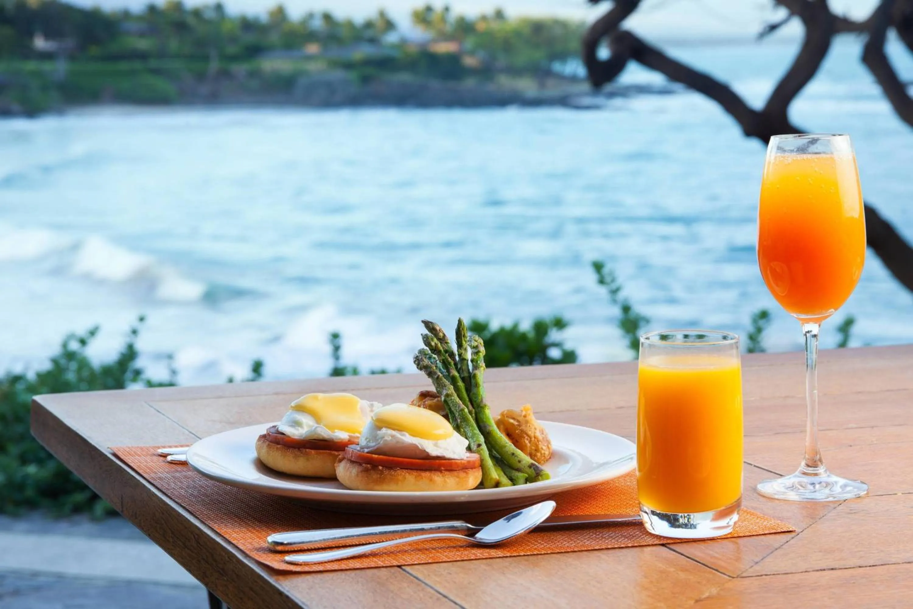 Breakfast in Mauna Kea Beach Hotel, Autograph Collection