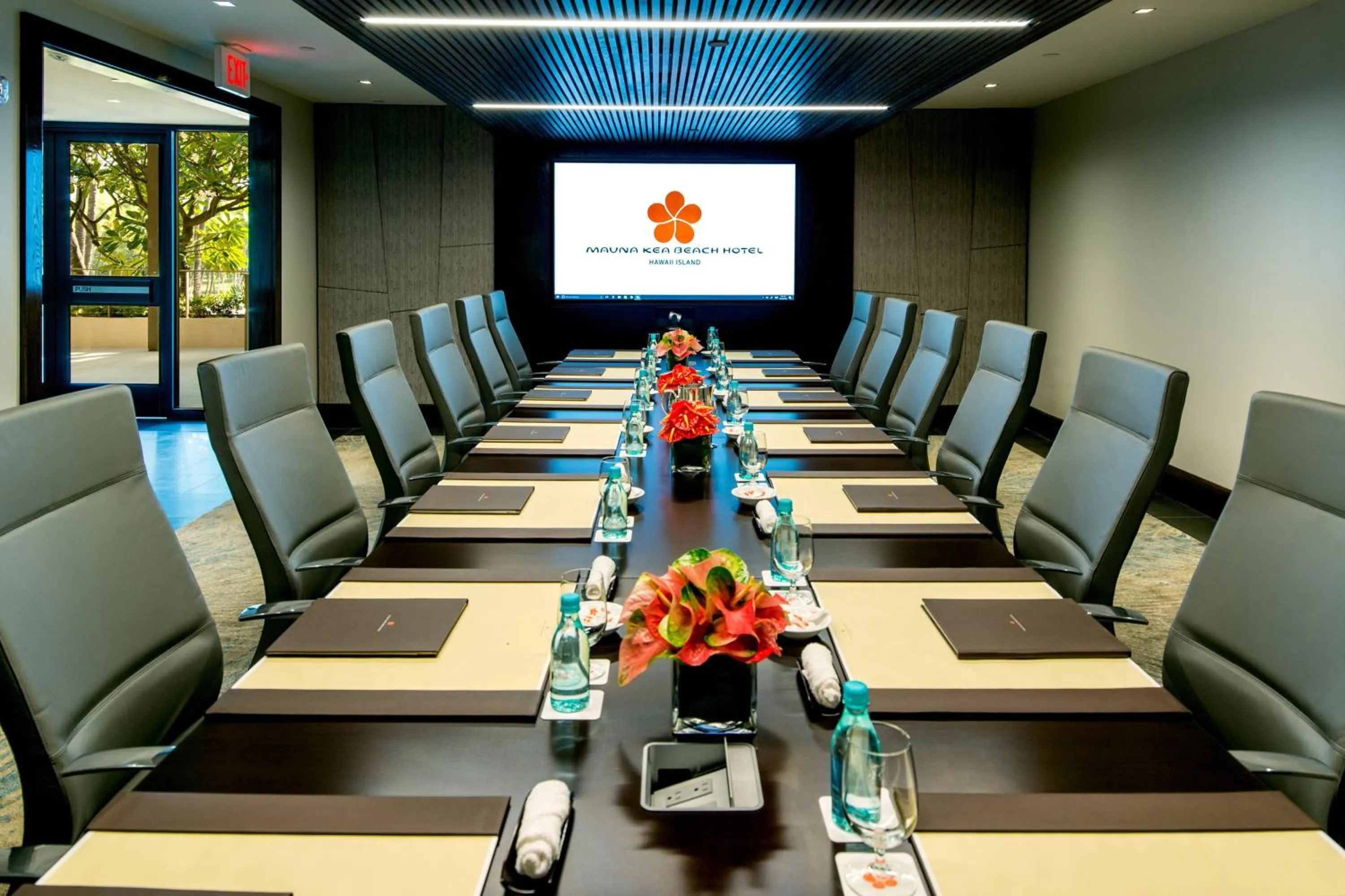Meeting/conference room in Mauna Kea Beach Hotel, Autograph Collection