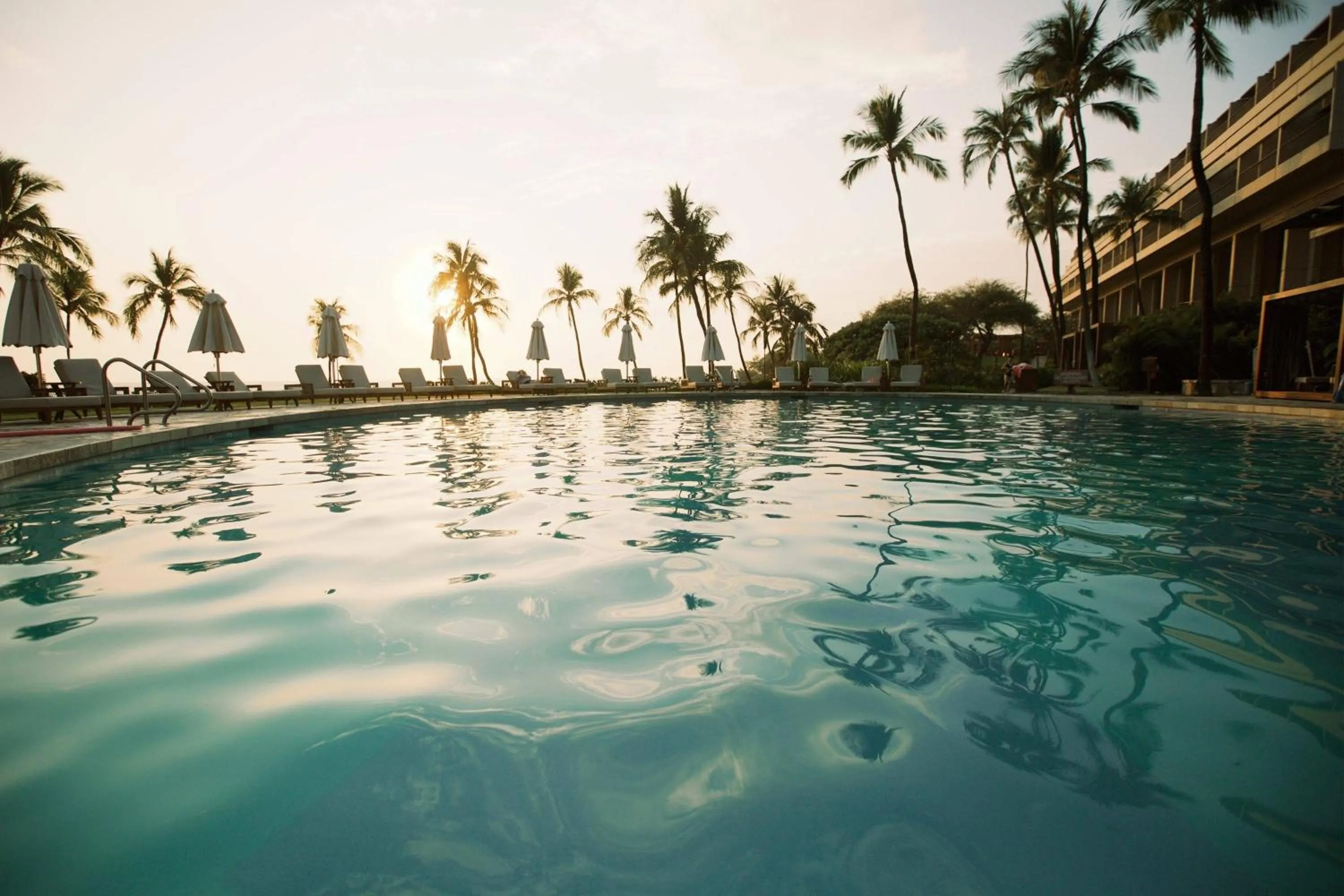 Swimming pool in Mauna Kea Beach Hotel, Autograph Collection