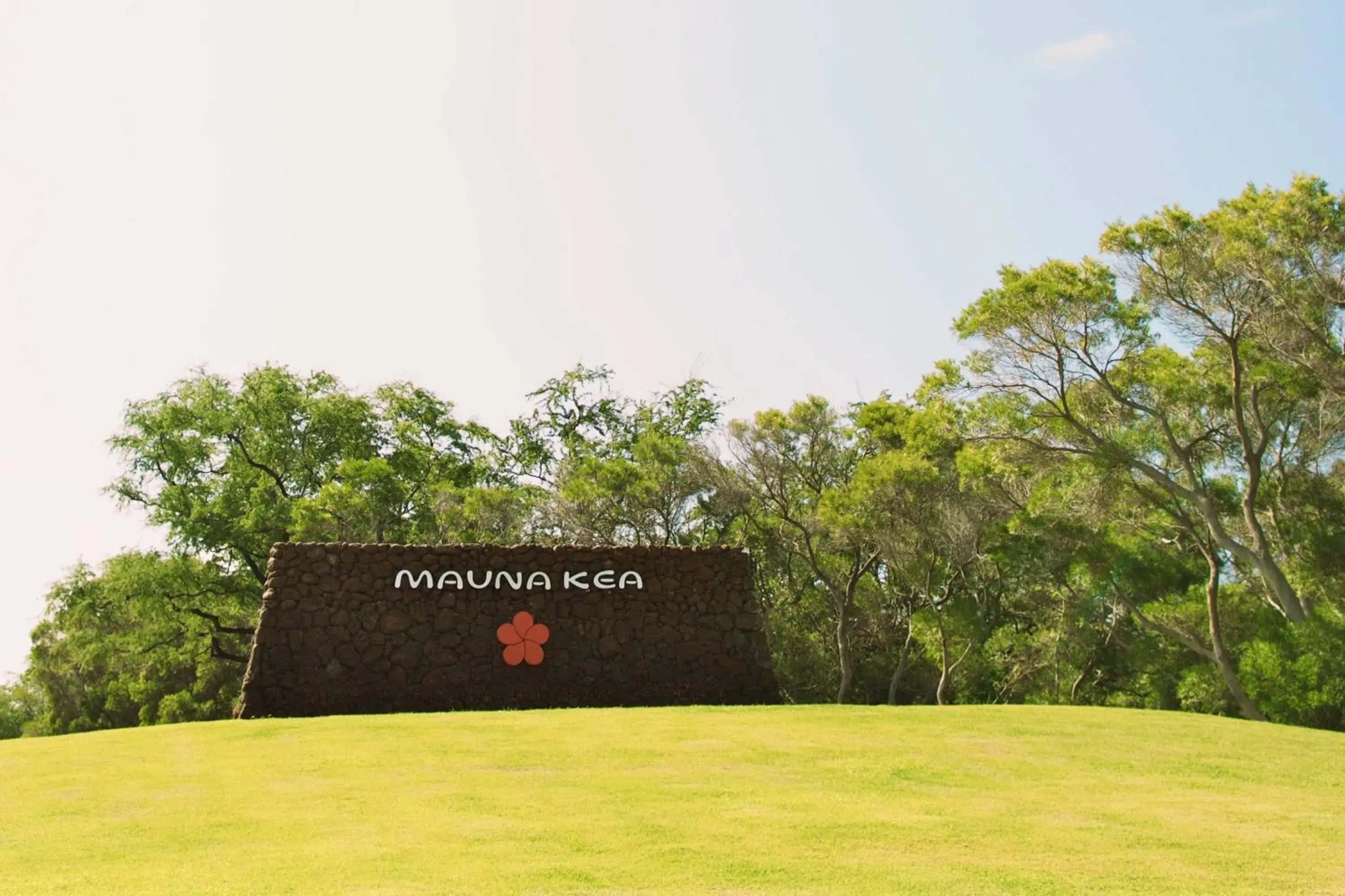 Property building in Mauna Kea Beach Hotel, Autograph Collection Property building in Mauna Kea Beach Hotel, Autograph Collection