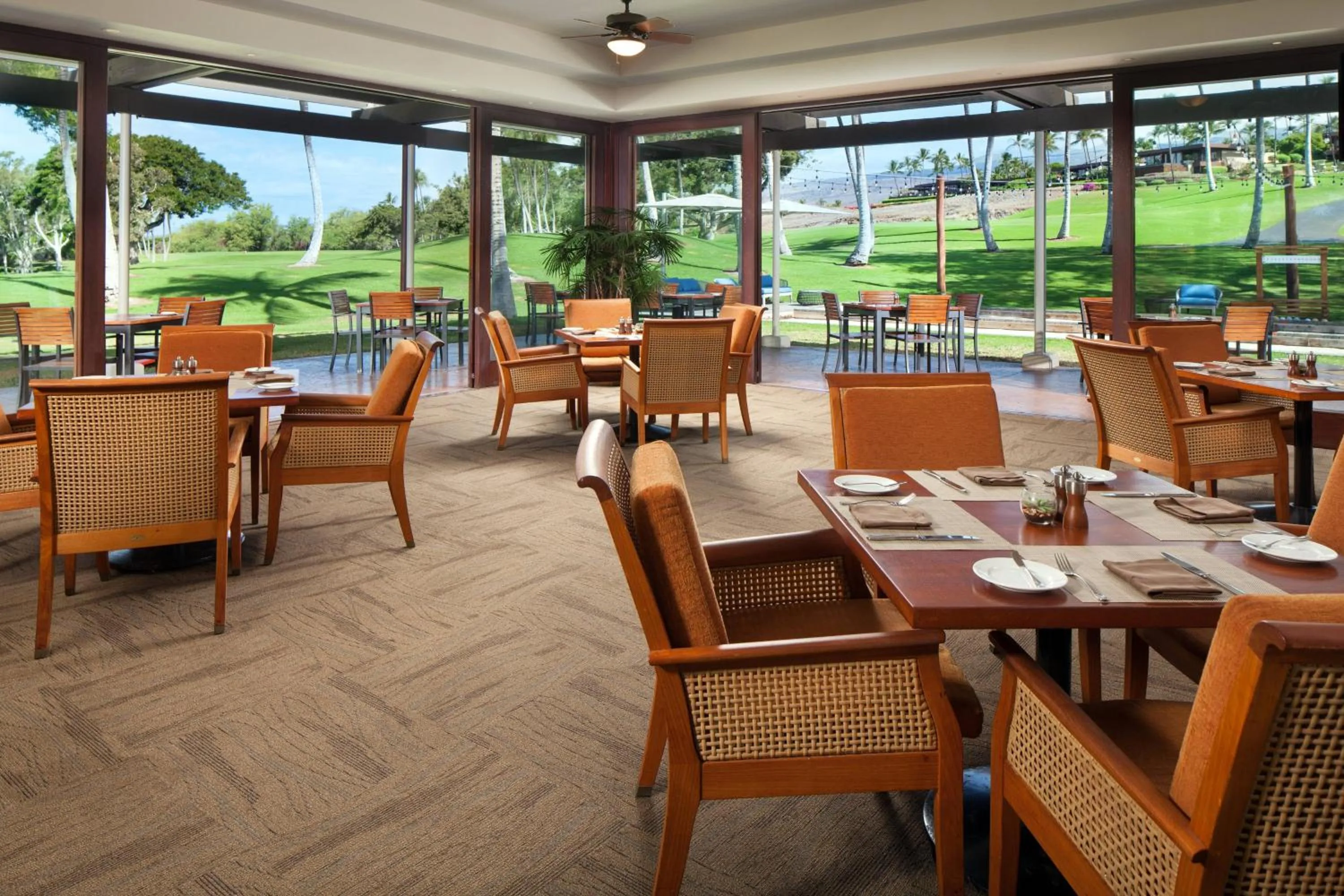 Restaurant/places to eat in Mauna Kea Beach Hotel, Autograph Collection