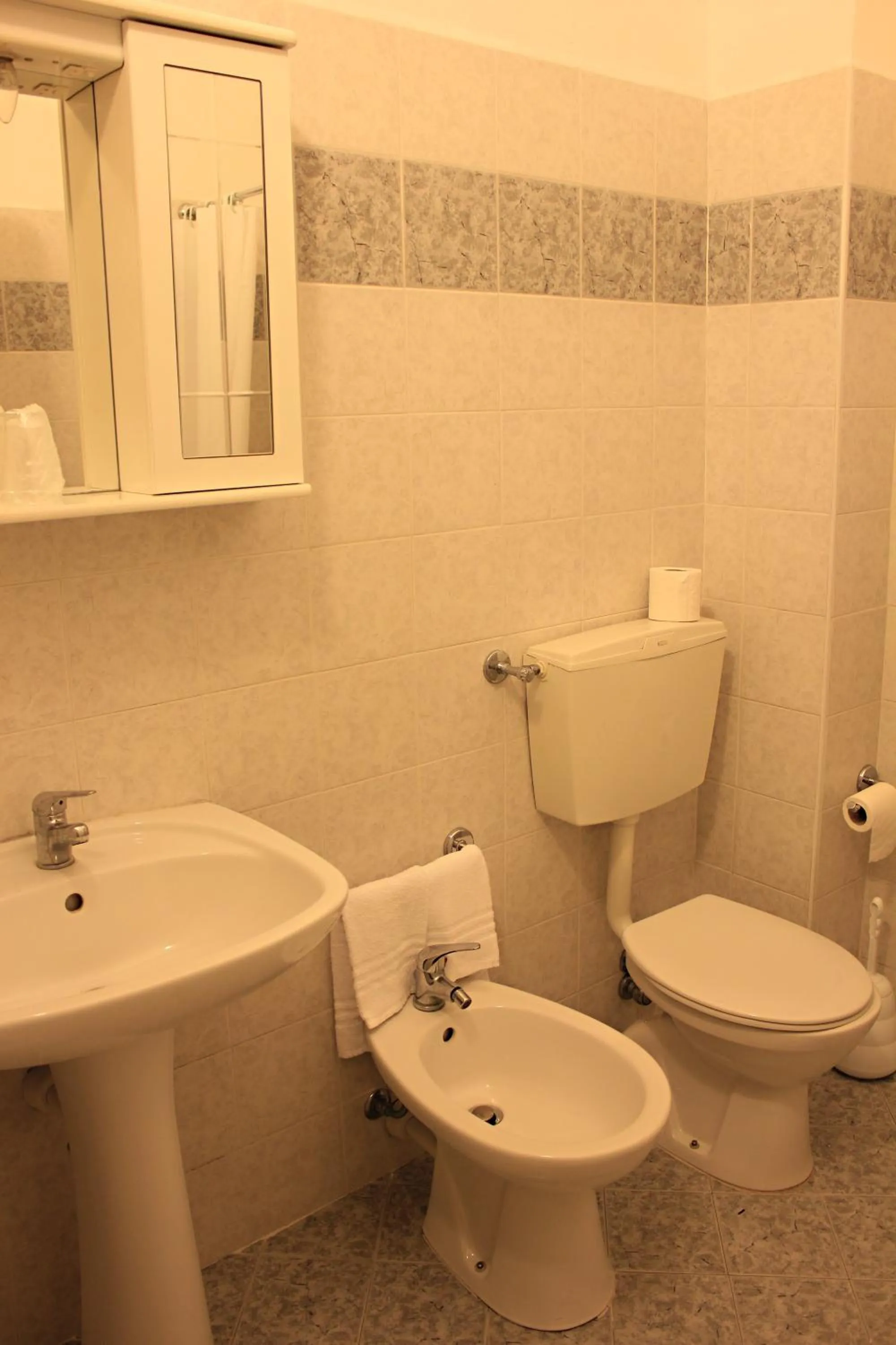 Bathroom in Hotel Universo