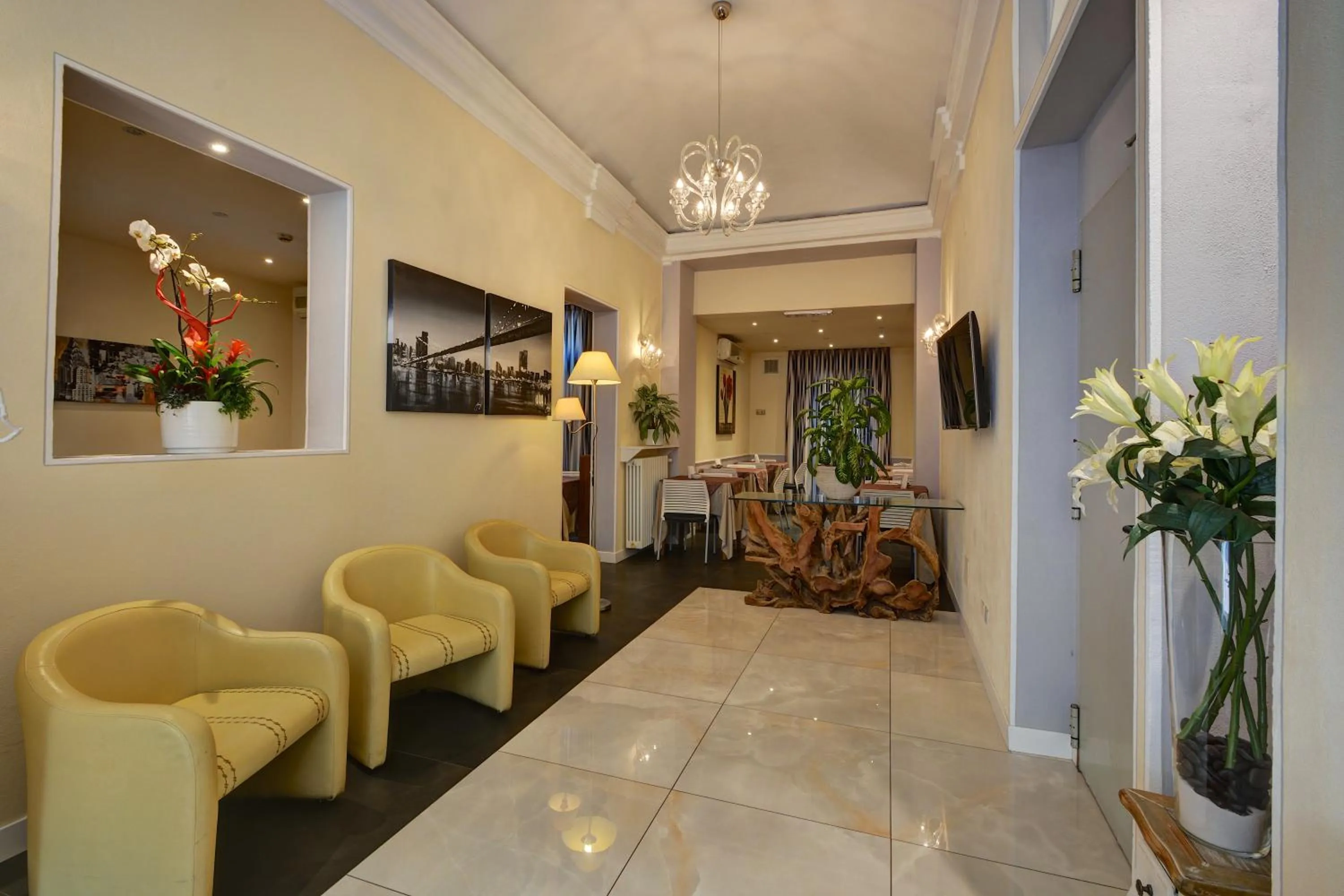 Communal lounge/ TV room in Hotel Universo