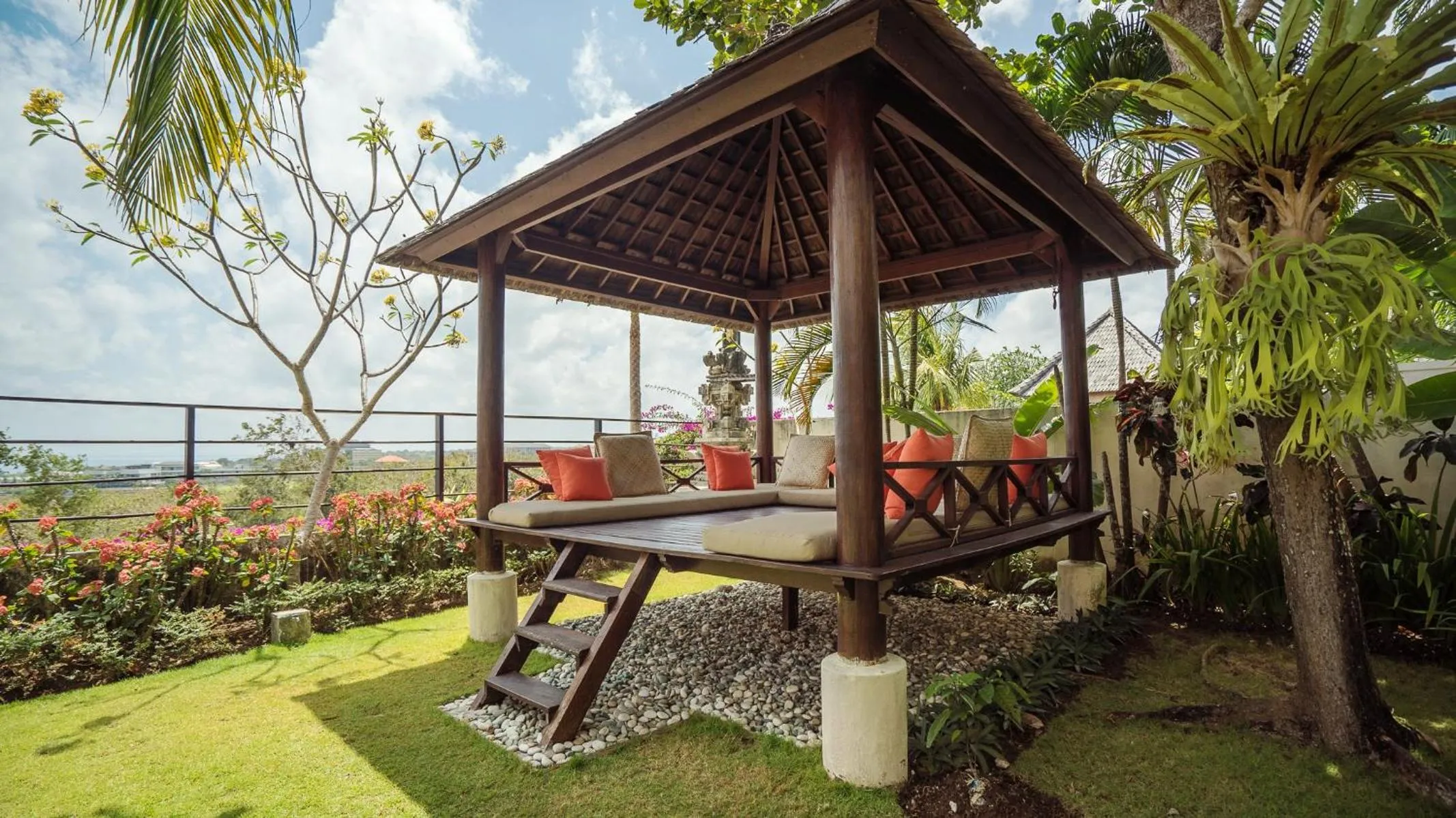 Patio in Dream View Villa