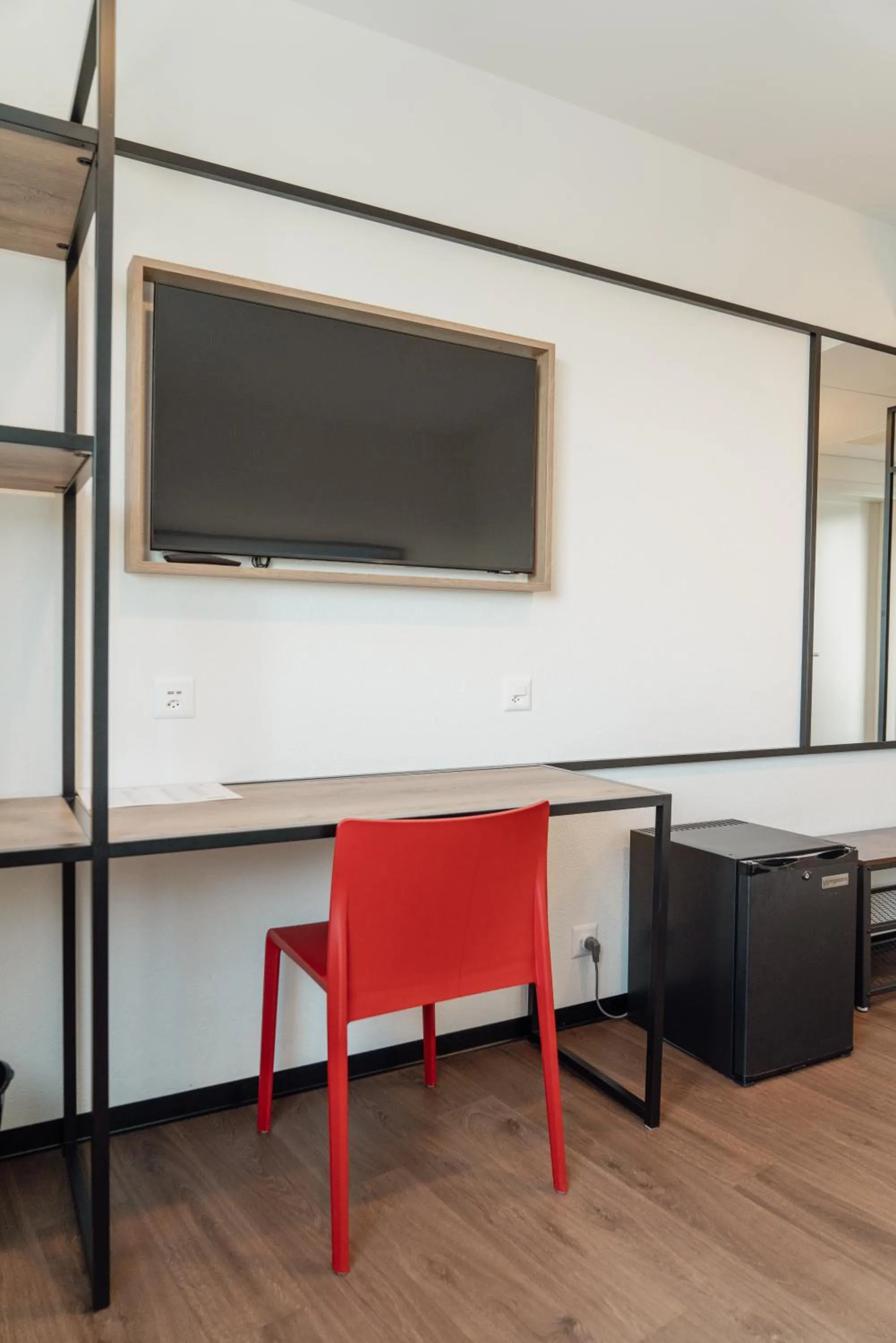 Photo of the whole room in ibis Bulle - La Gruyère Swiss Bike Hotel