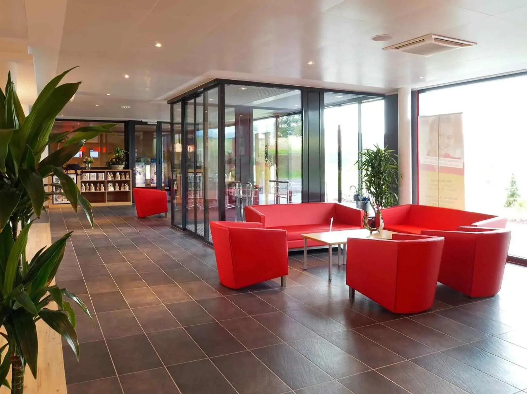 Property building in ibis Bulle - La Gruyère Swiss Bike Hotel Property building in ibis Bulle - La Gruyère Swiss Bike Hotel