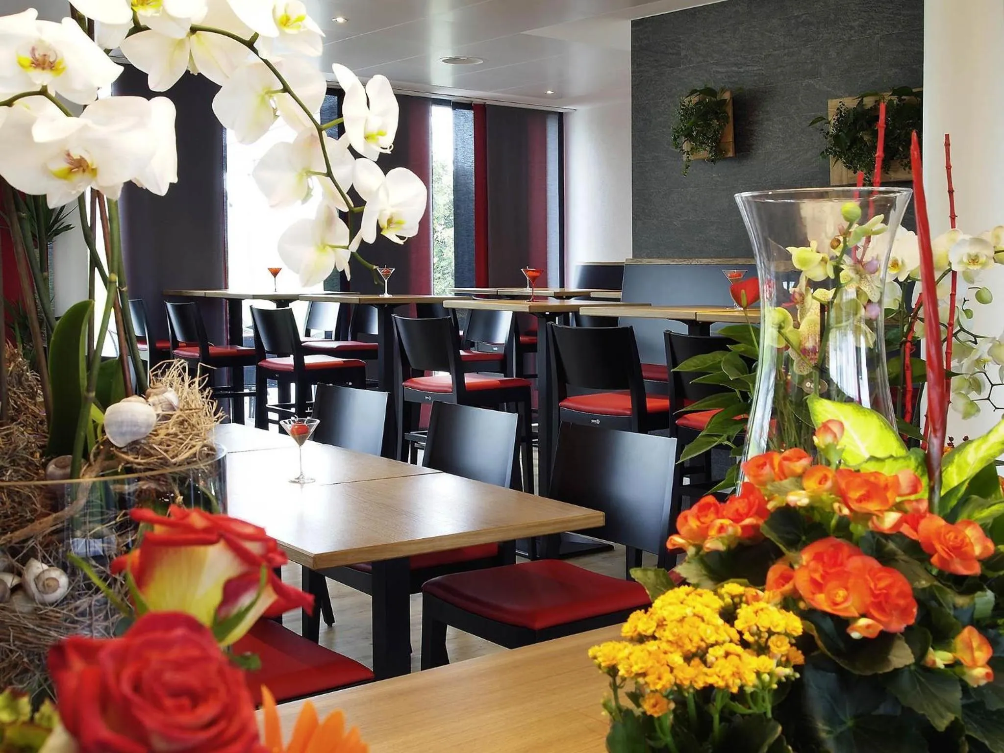 Property building in ibis Bulle - La Gruyère Swiss Bike Hotel