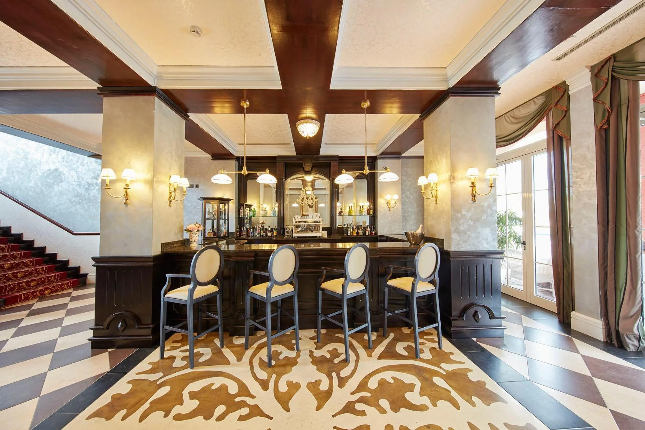 Lounge or bar in PortAventura Hotel Lucy's Mansion - Includes unlimited access & Express wristband to PortAventura Park & Ferrari Land