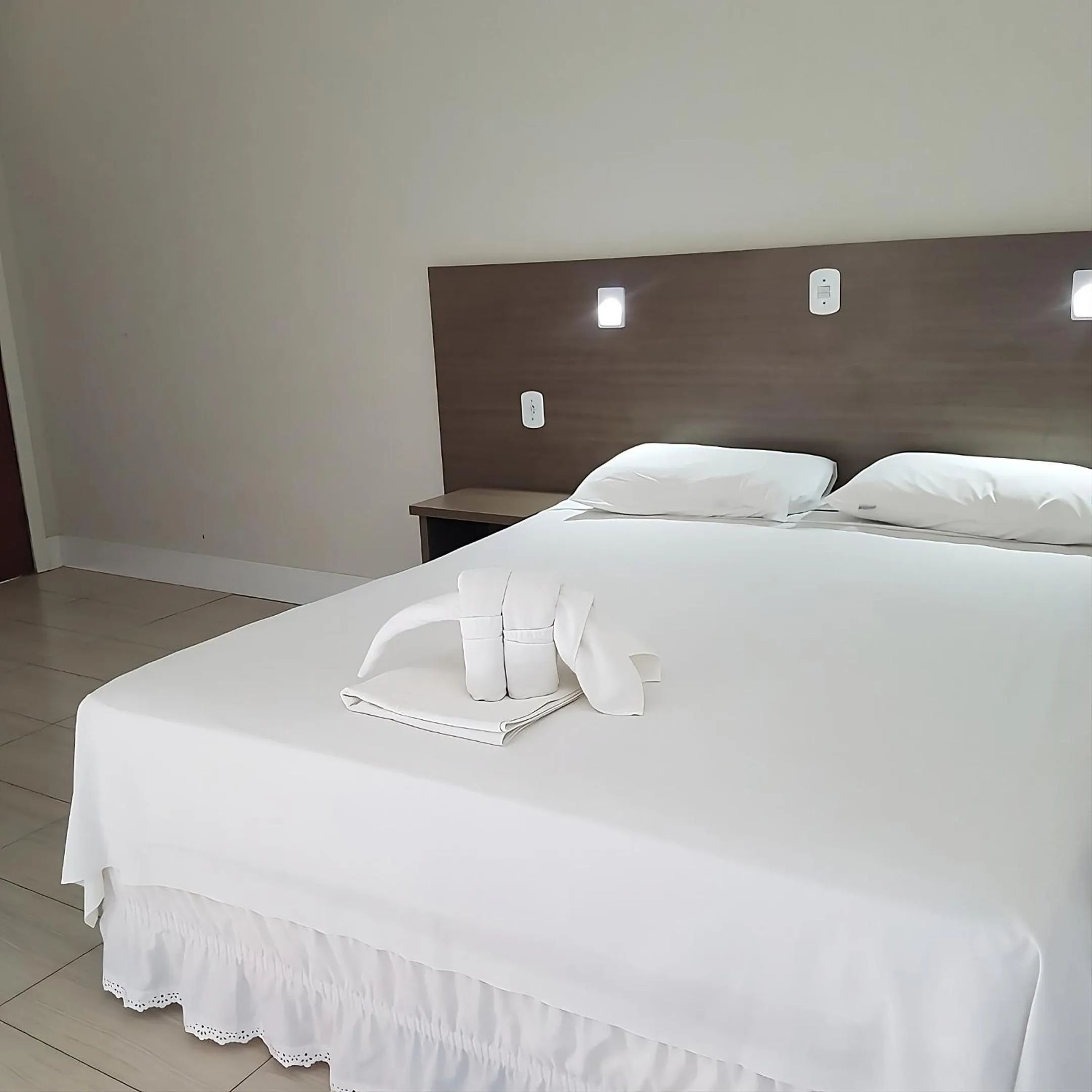 Bed in Hotel Refugio