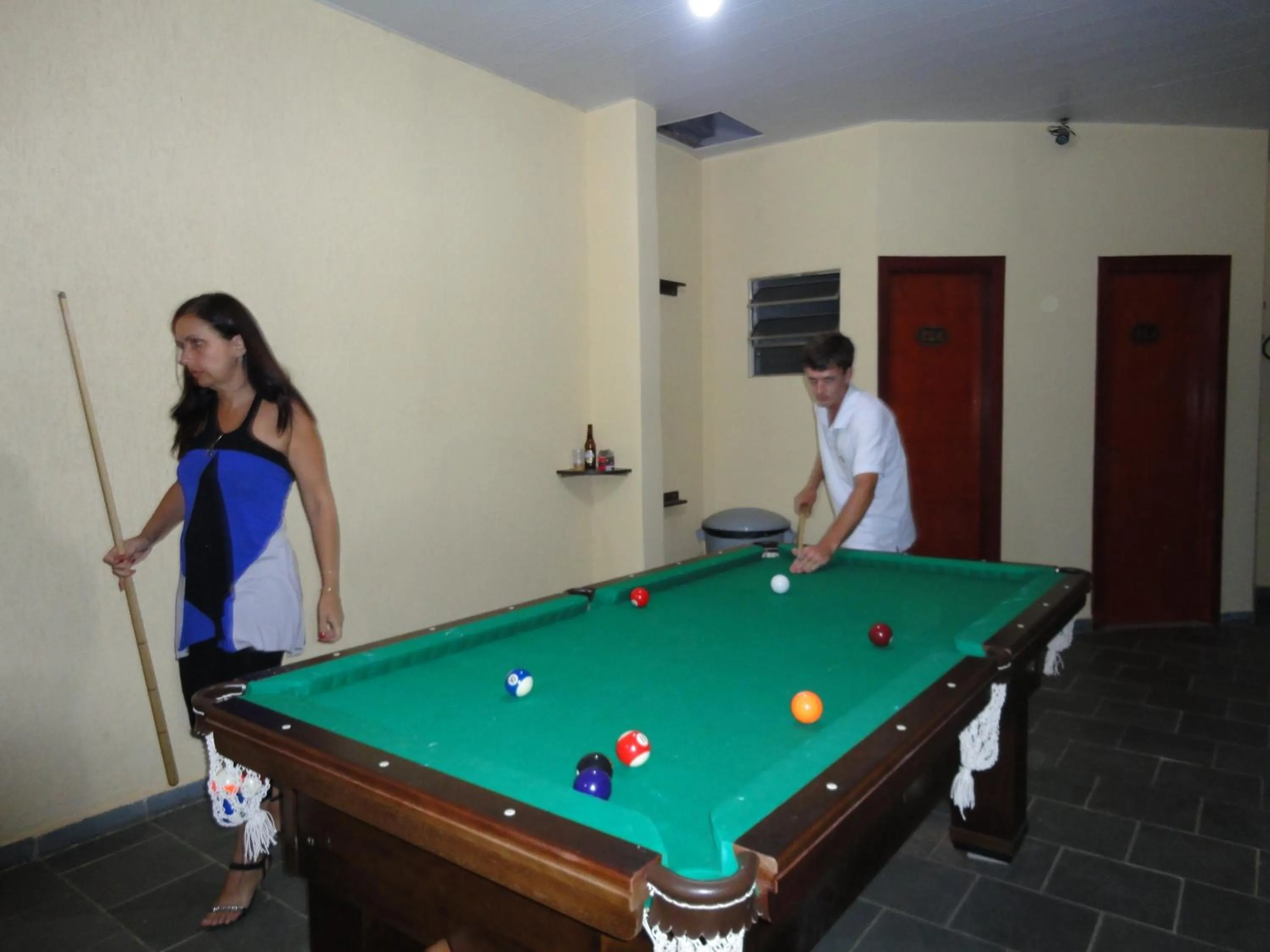 Billiard in Hotel Refugio