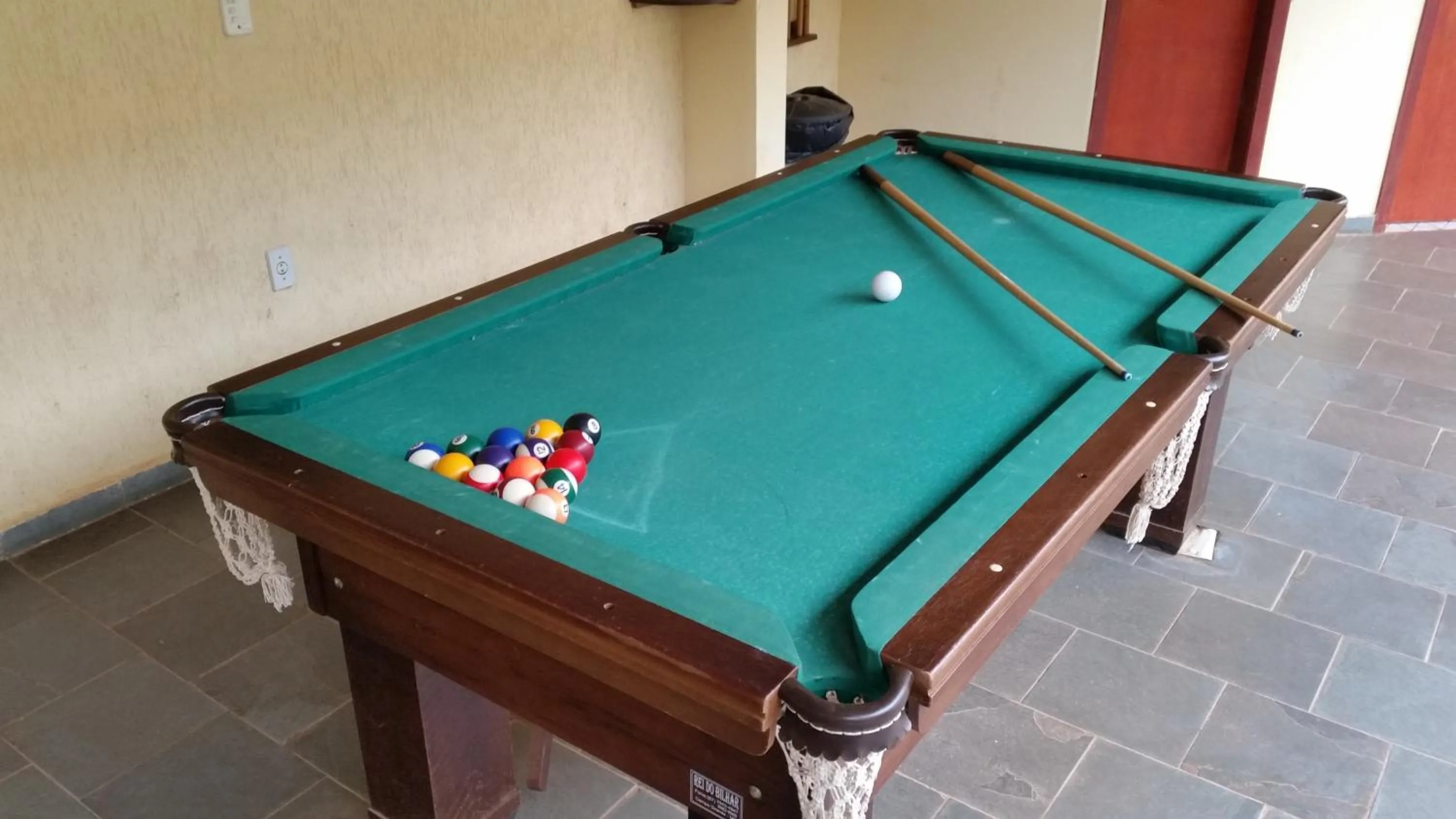 Billiard in Hotel Refugio