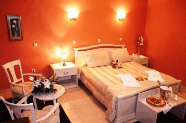 Bed in Asteras Hotel