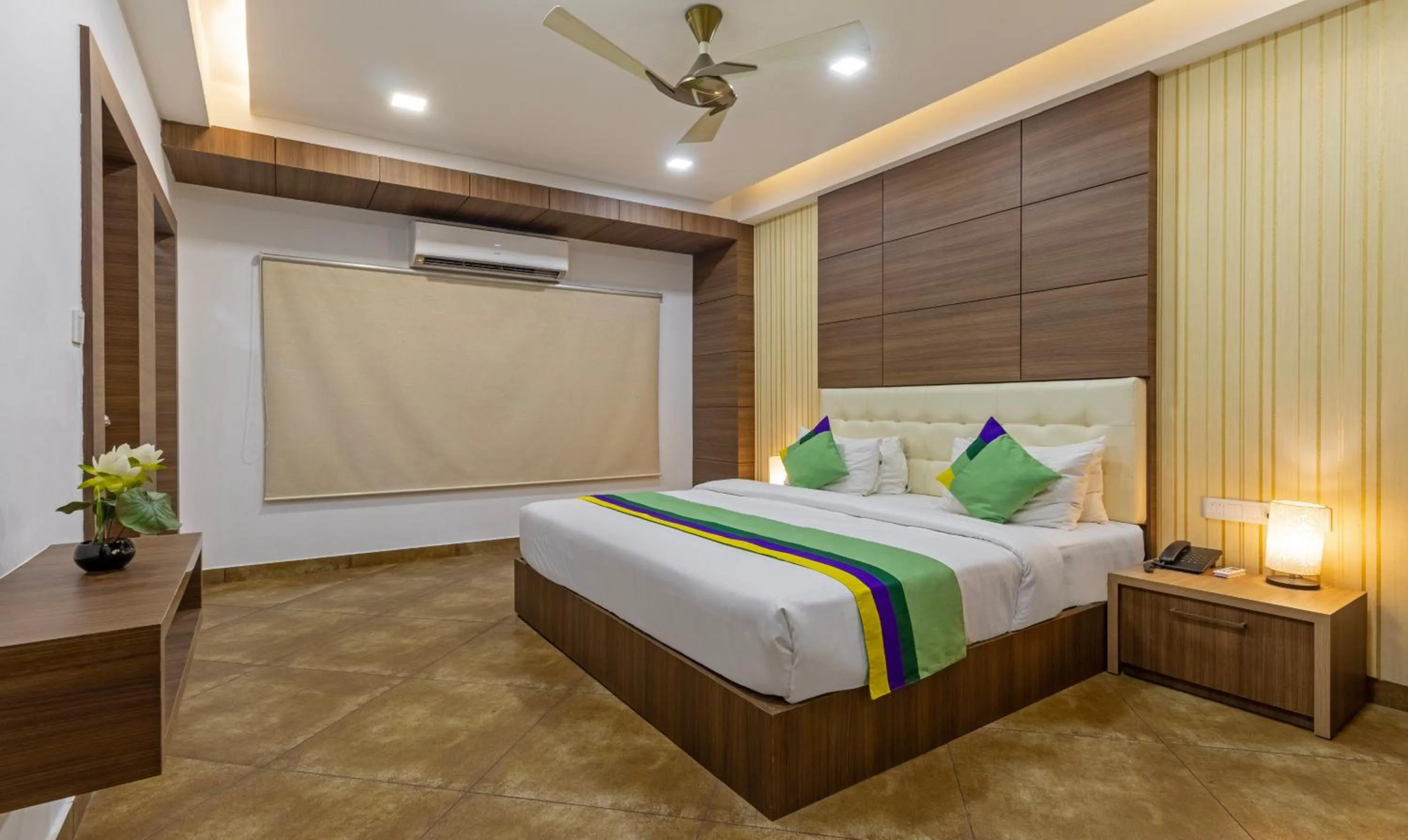 Bedroom, Bed in Treebo Grand Canyon By D2V