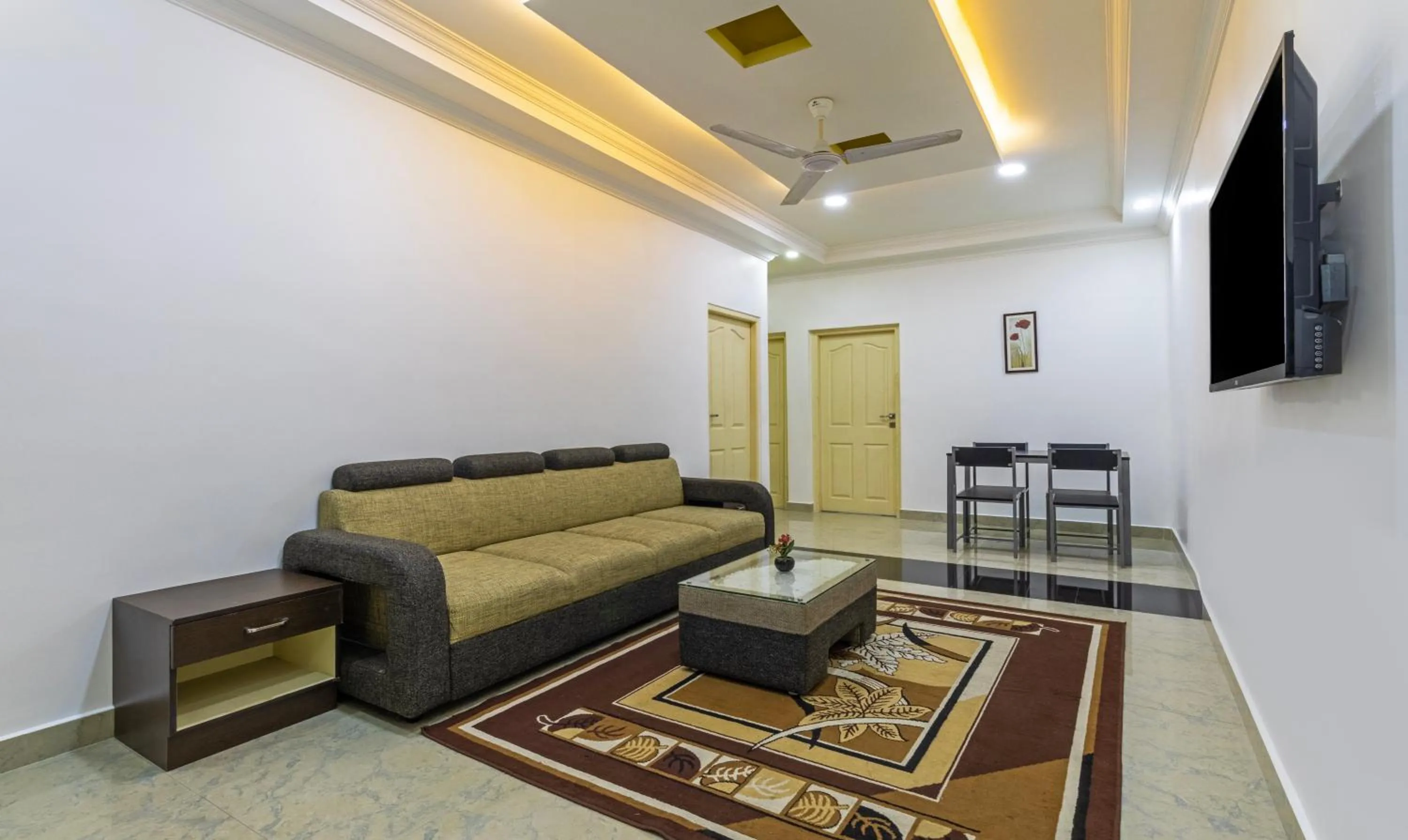 Seating area in Treebo Grand Canyon By D2V