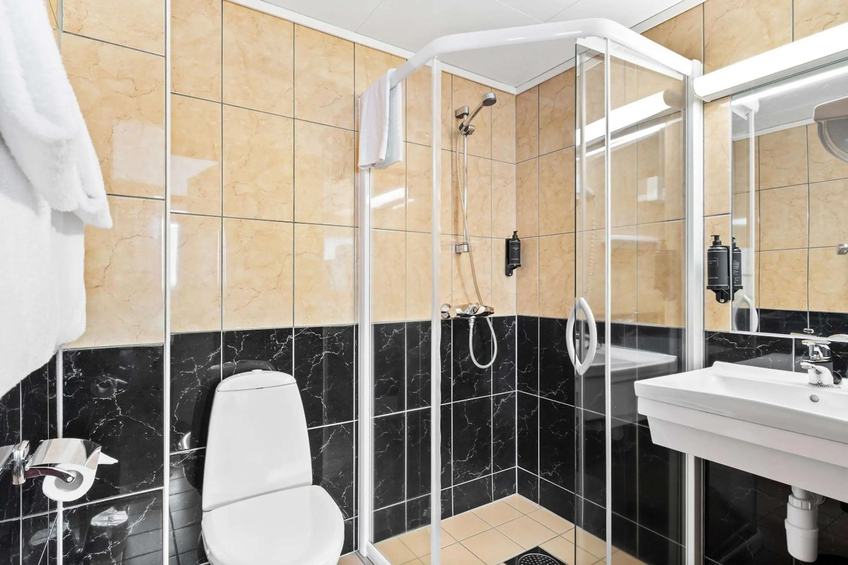 Bedroom in Best Western Laegreid Hotell