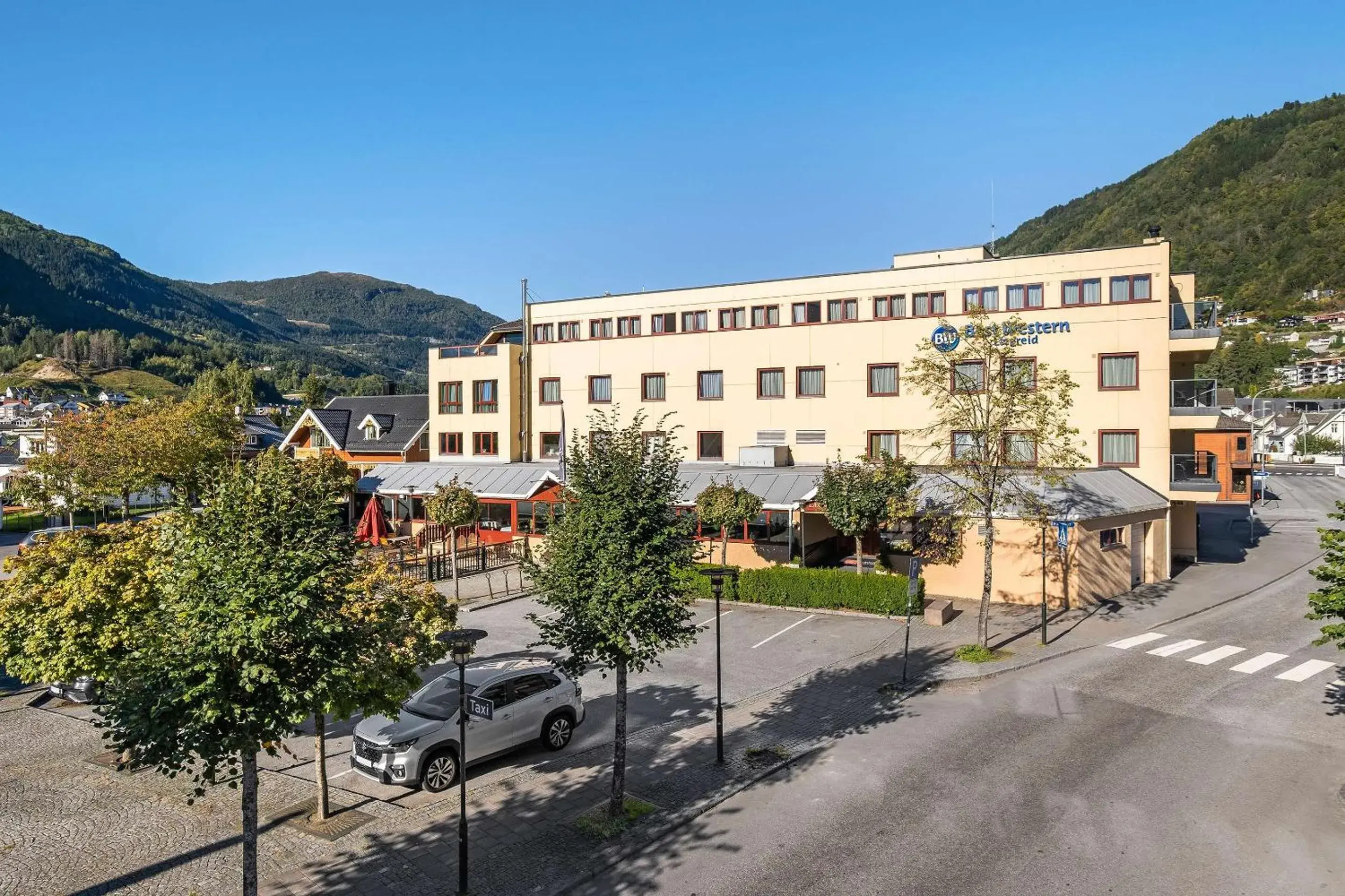 Property building in Best Western Laegreid Hotell Property building in Best Western Laegreid Hotell
