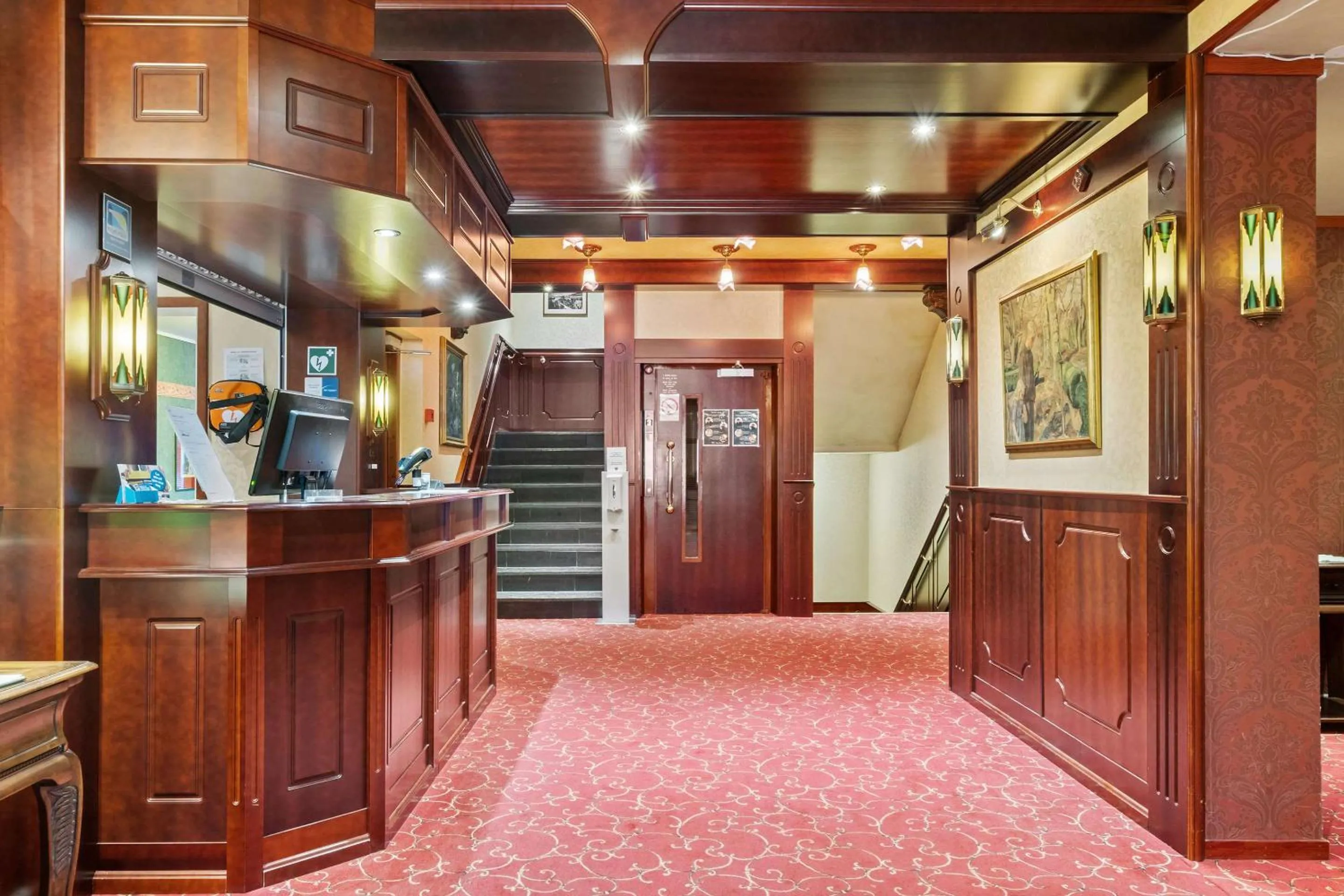 Lobby or reception in Best Western Laegreid Hotell