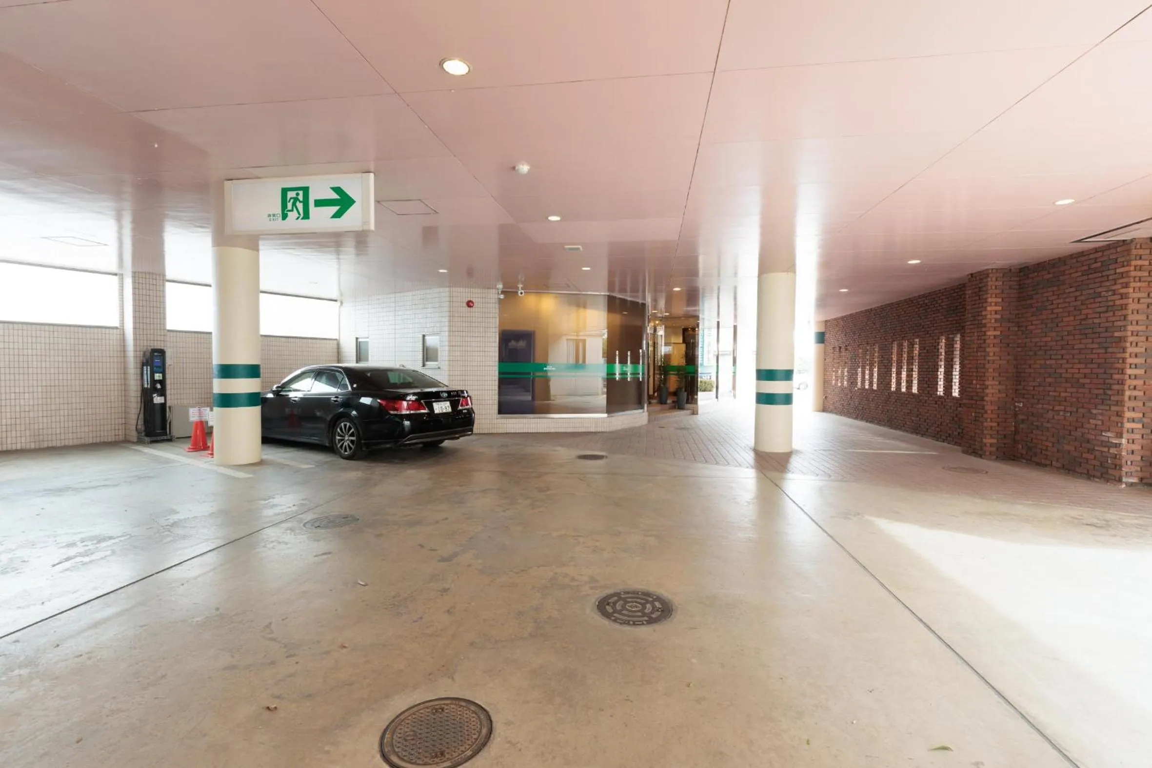 Parking in Hotel Honjo