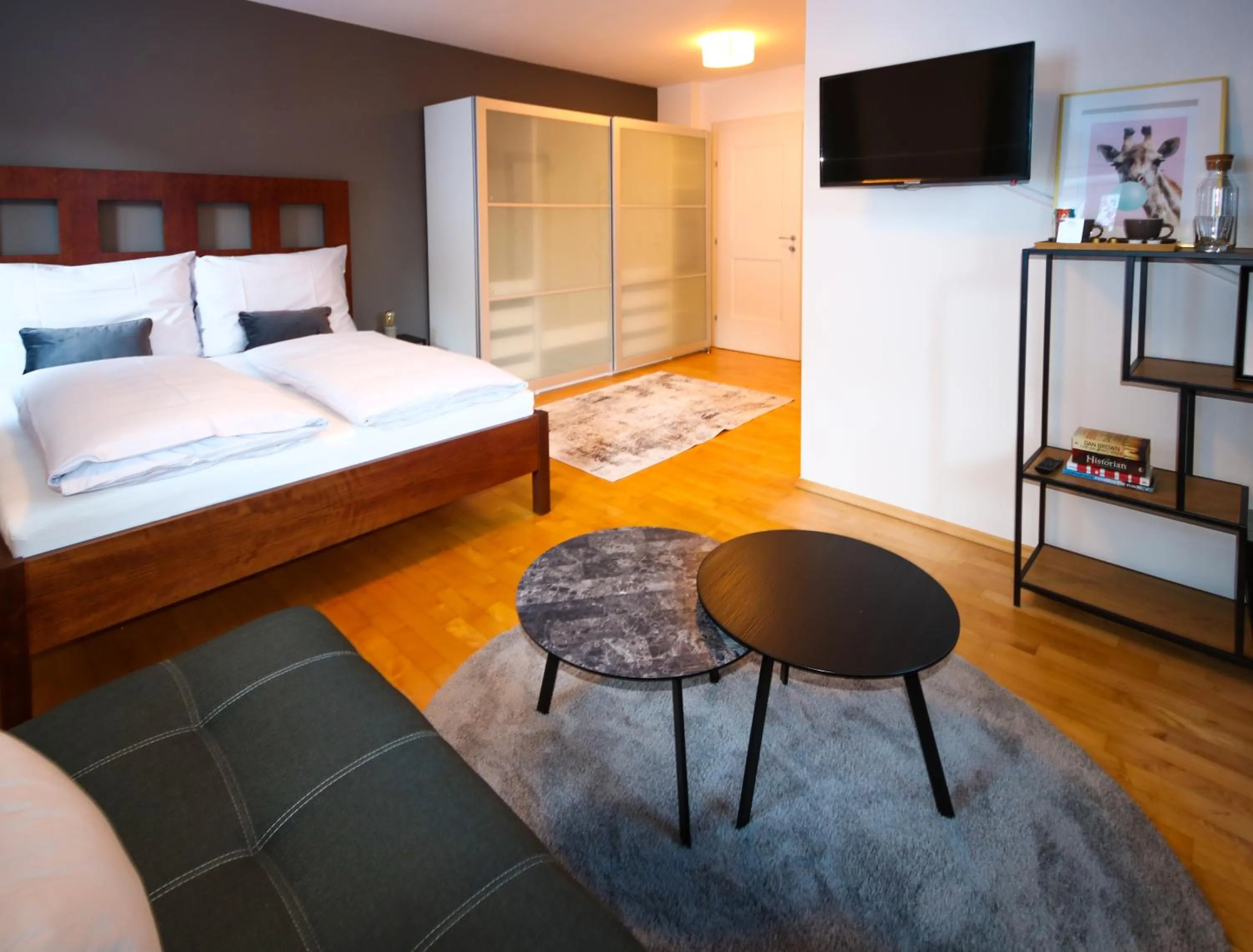 Photo of the whole room, Bed in Bosek`s