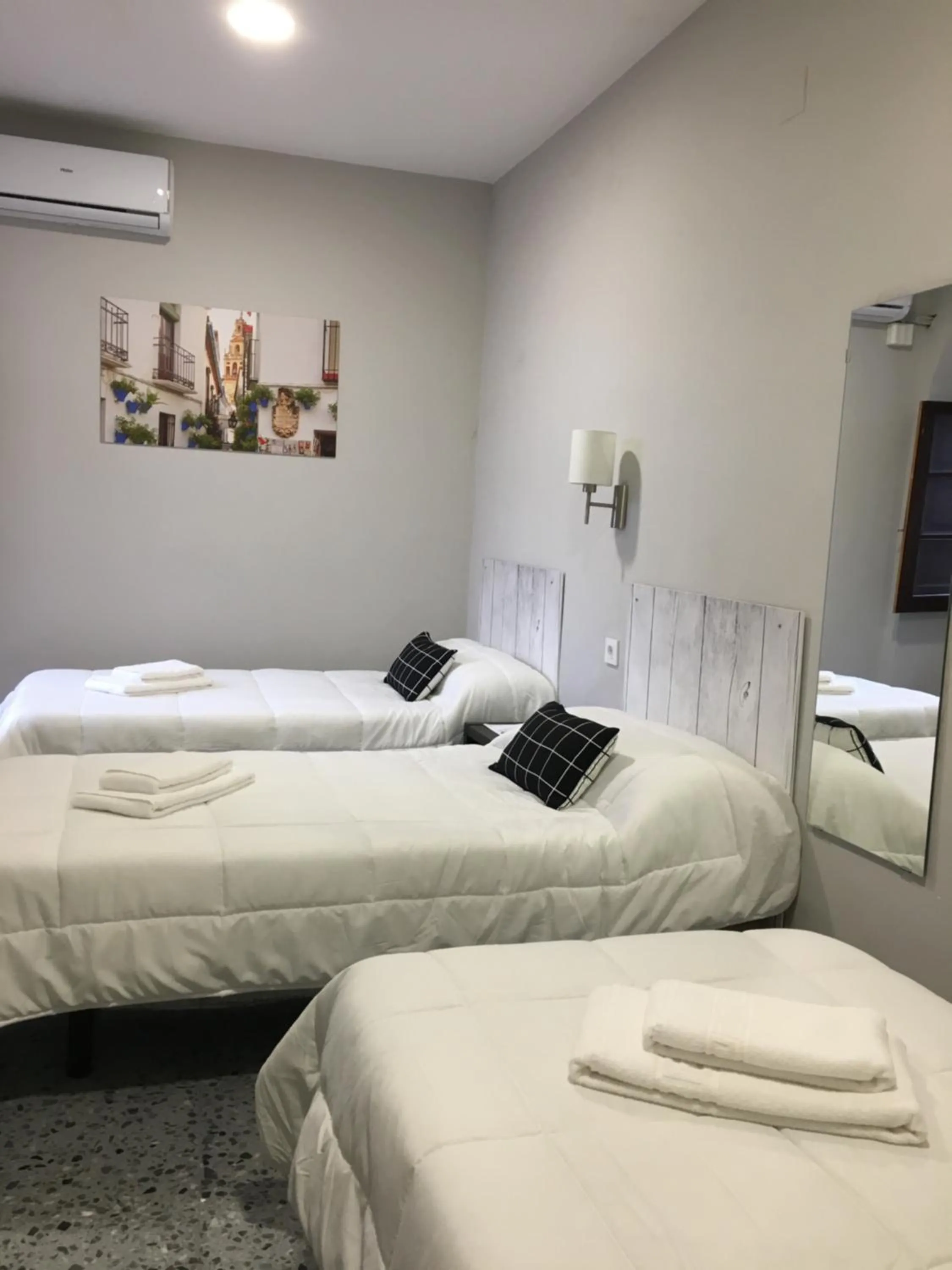 Bed in Patio de la Plateria