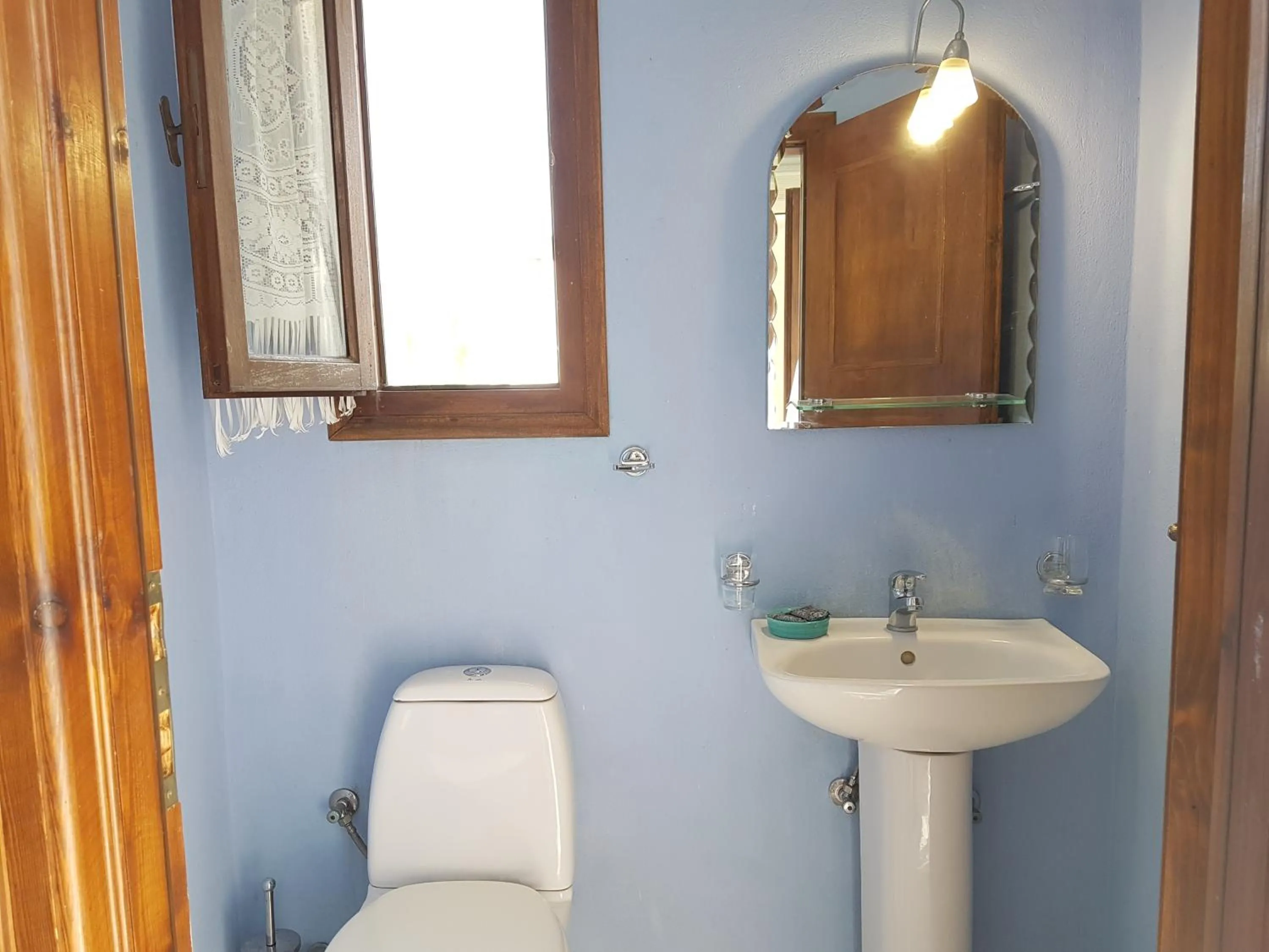 Toilet in Villa Mantalena