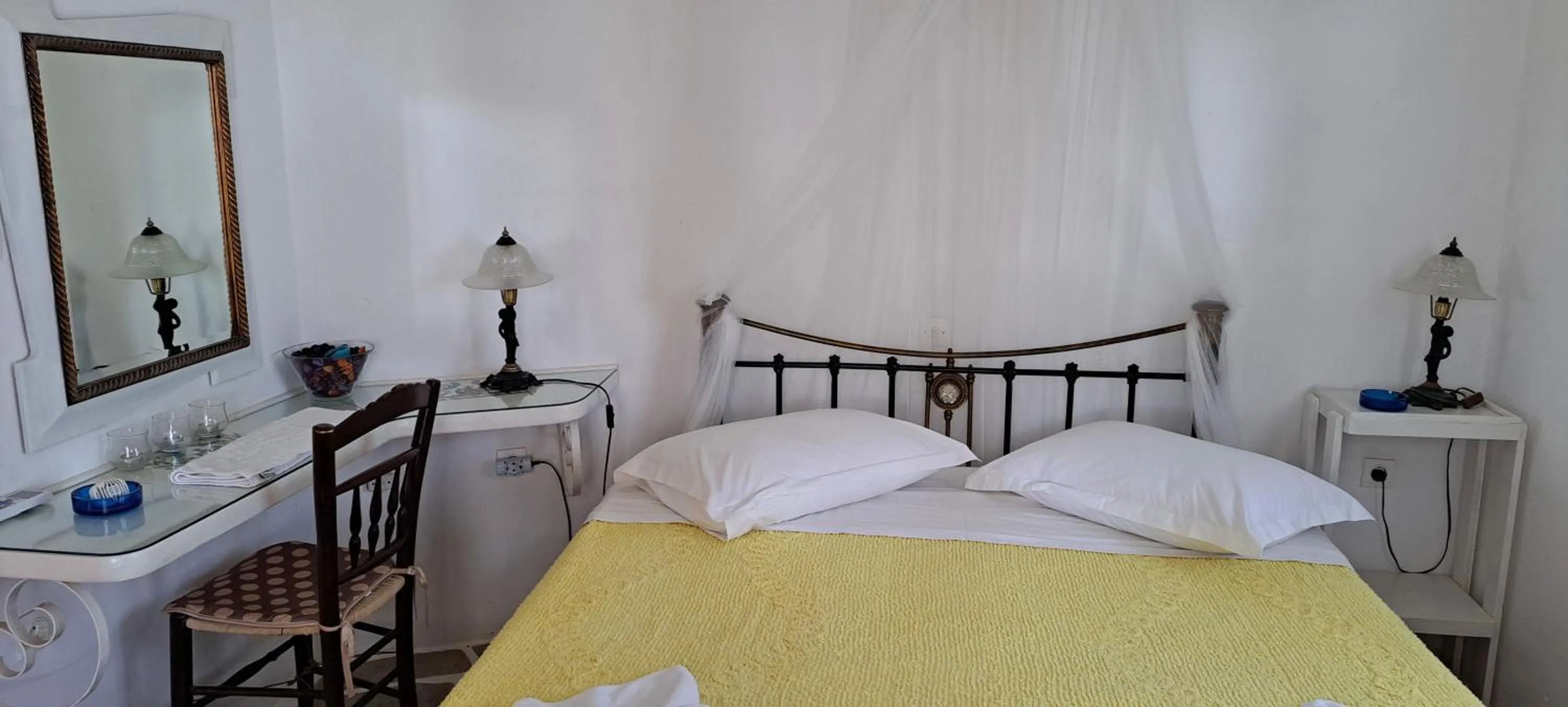 Bedroom, Bed in Villa Mantalena