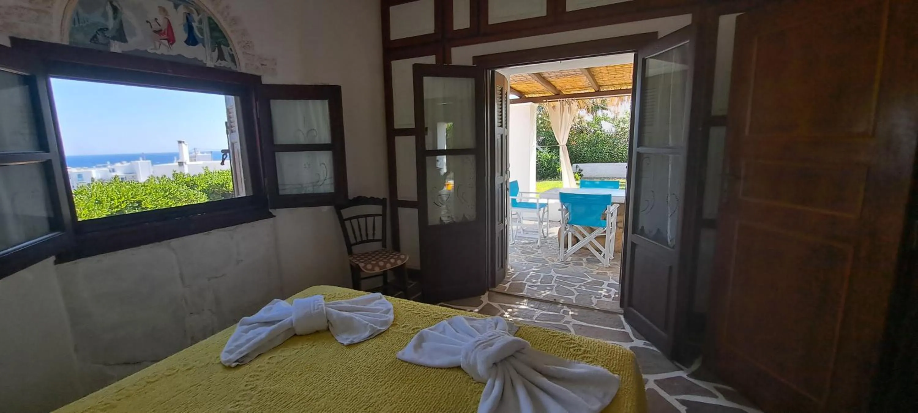 Bed in Villa Mantalena