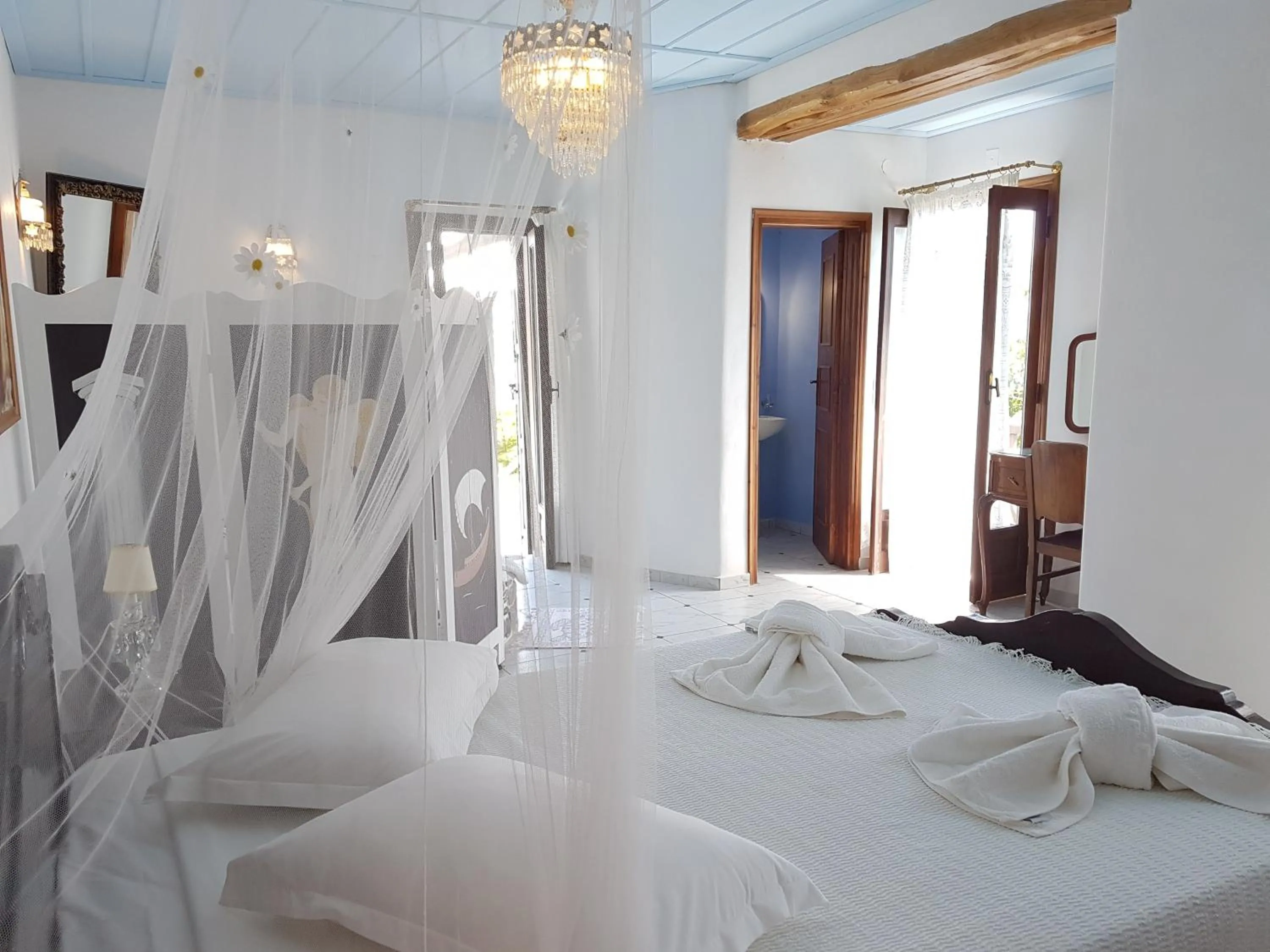 Bed in Villa Mantalena
