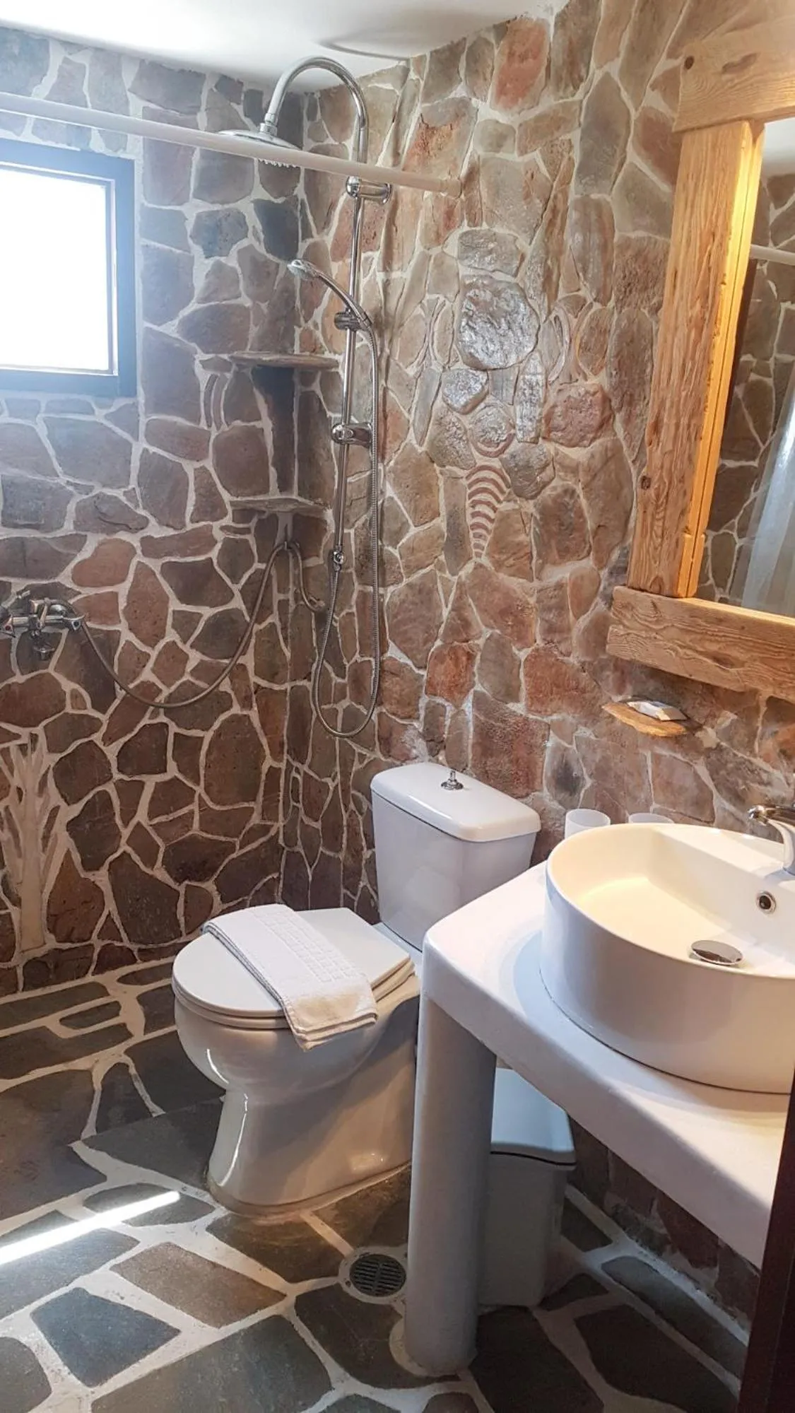 Toilet in Villa Mantalena
