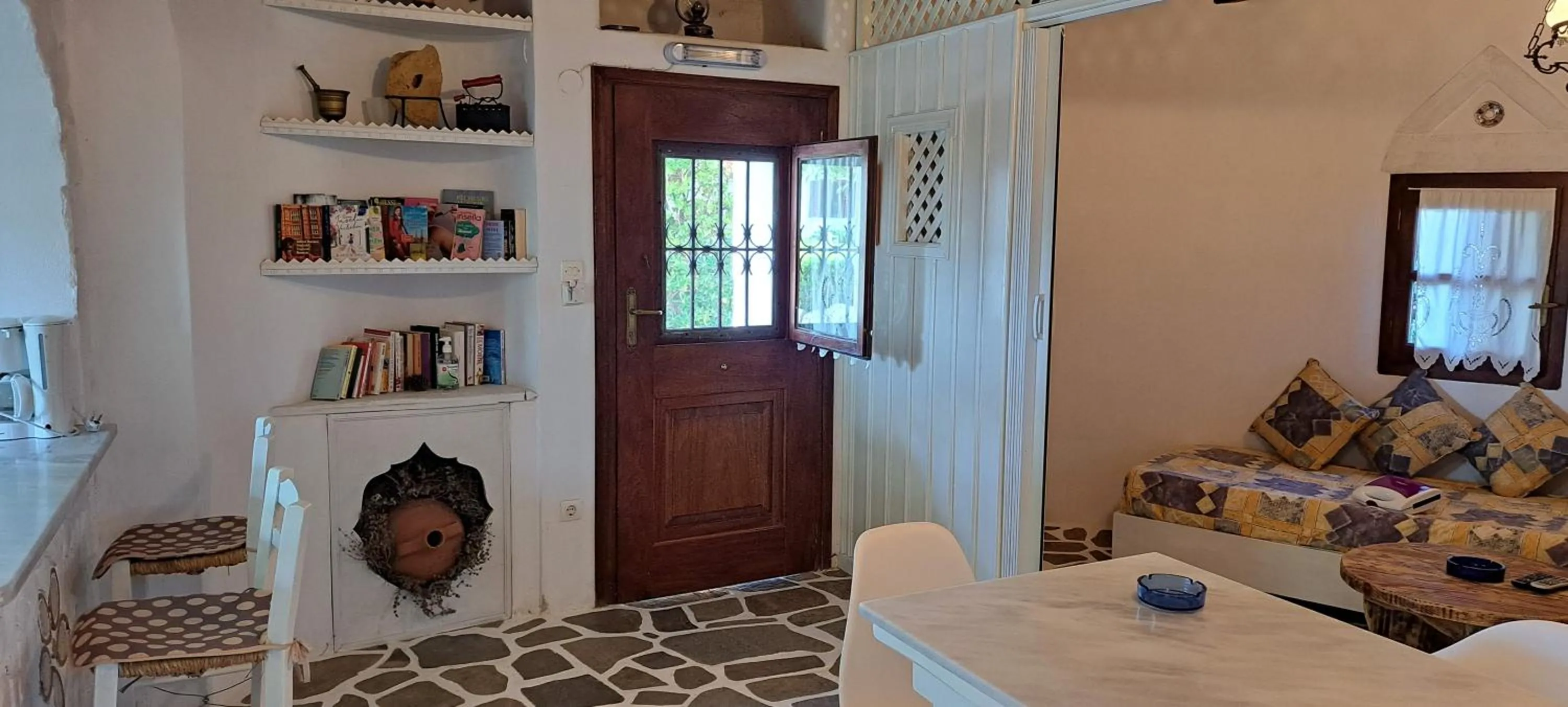 Dining area in Villa Mantalena