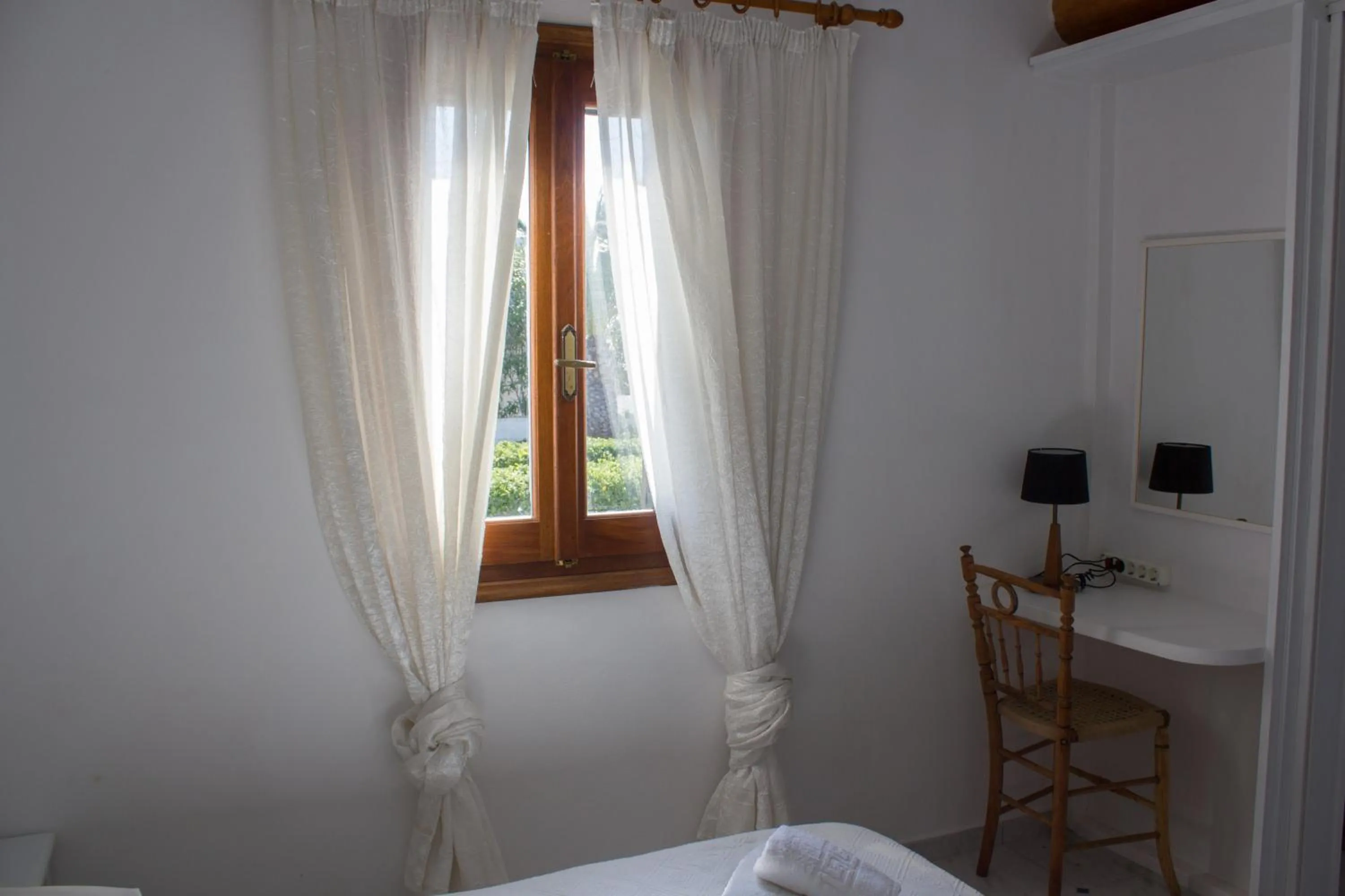 Bedroom, Bed in Villa Mantalena