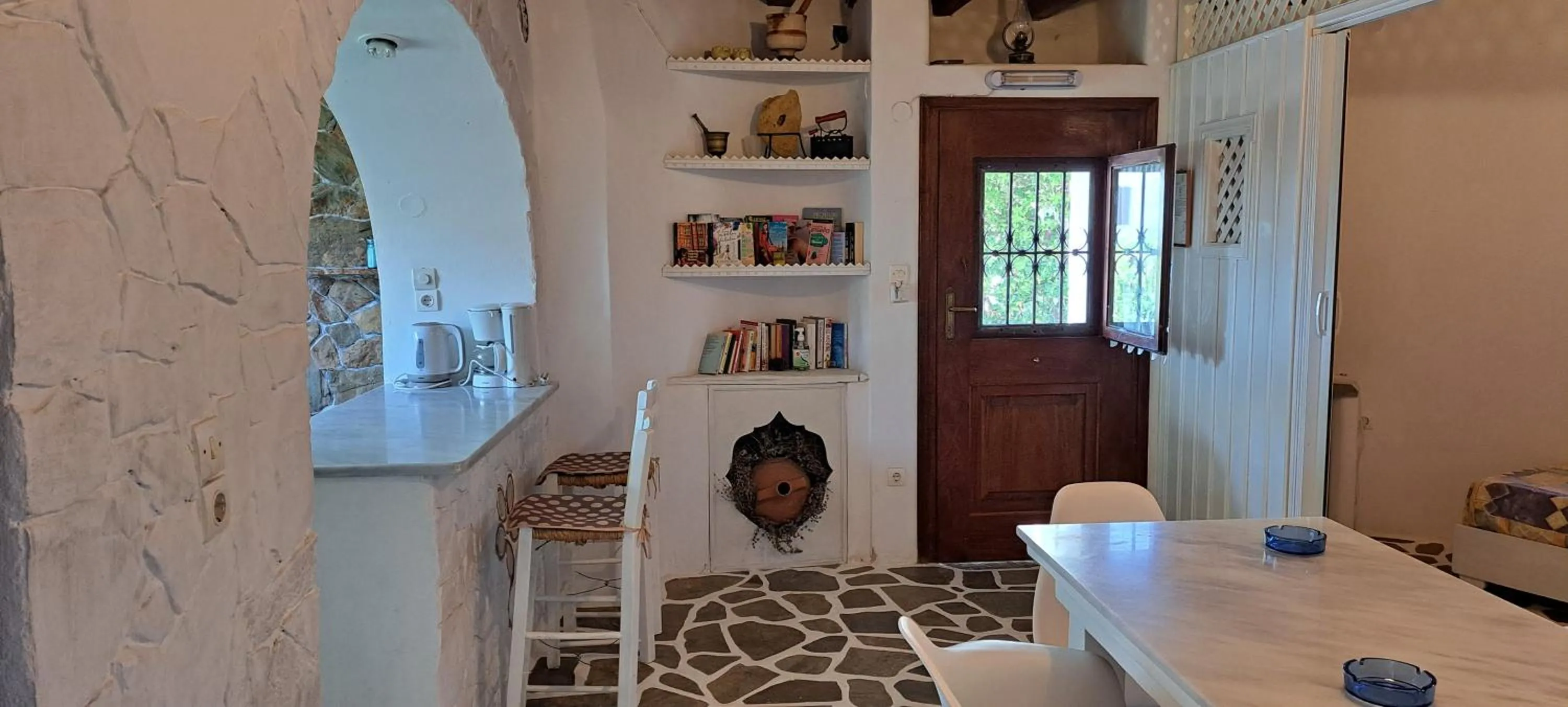 Dining area in Villa Mantalena
