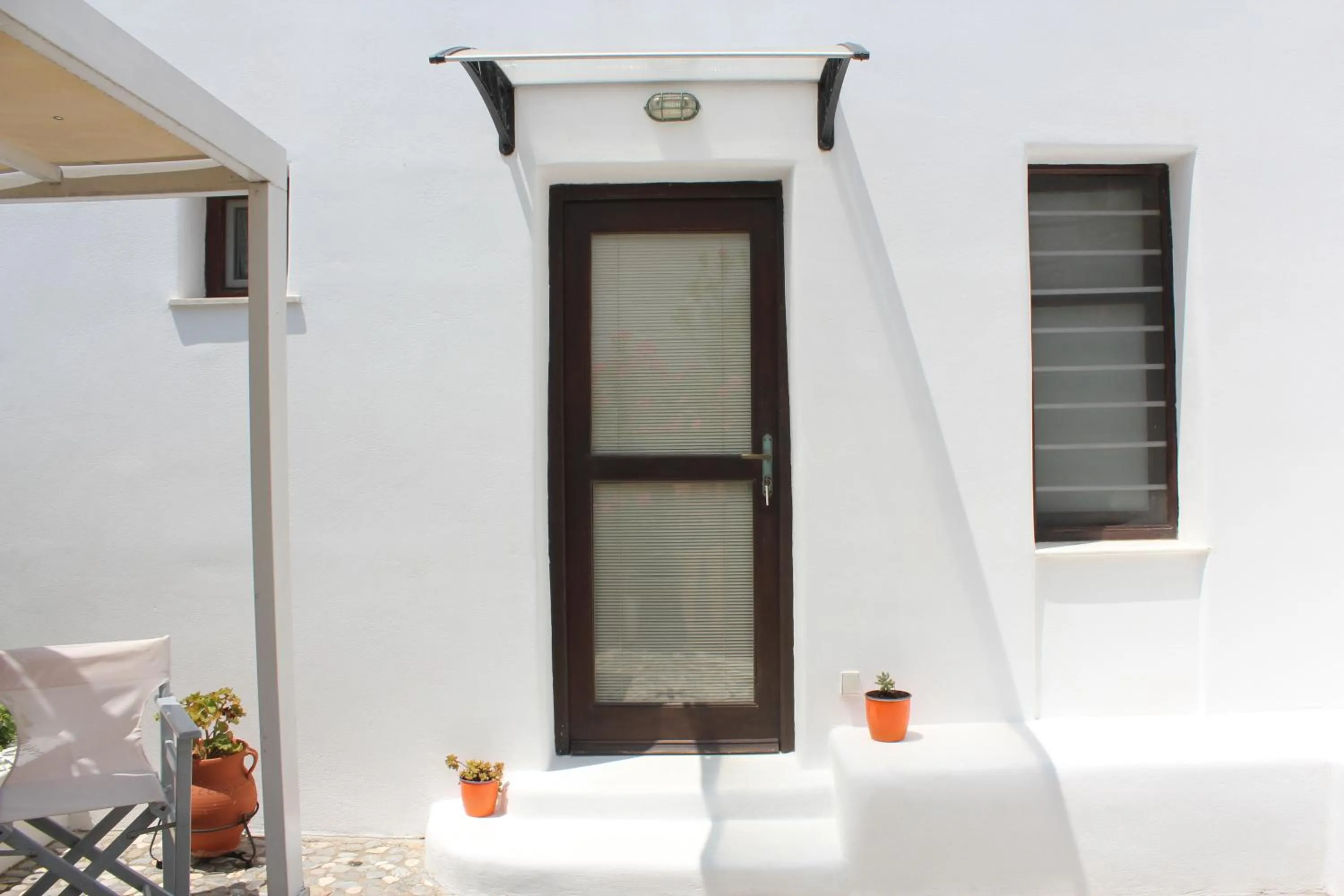 Facade/entrance in Villa Mantalena