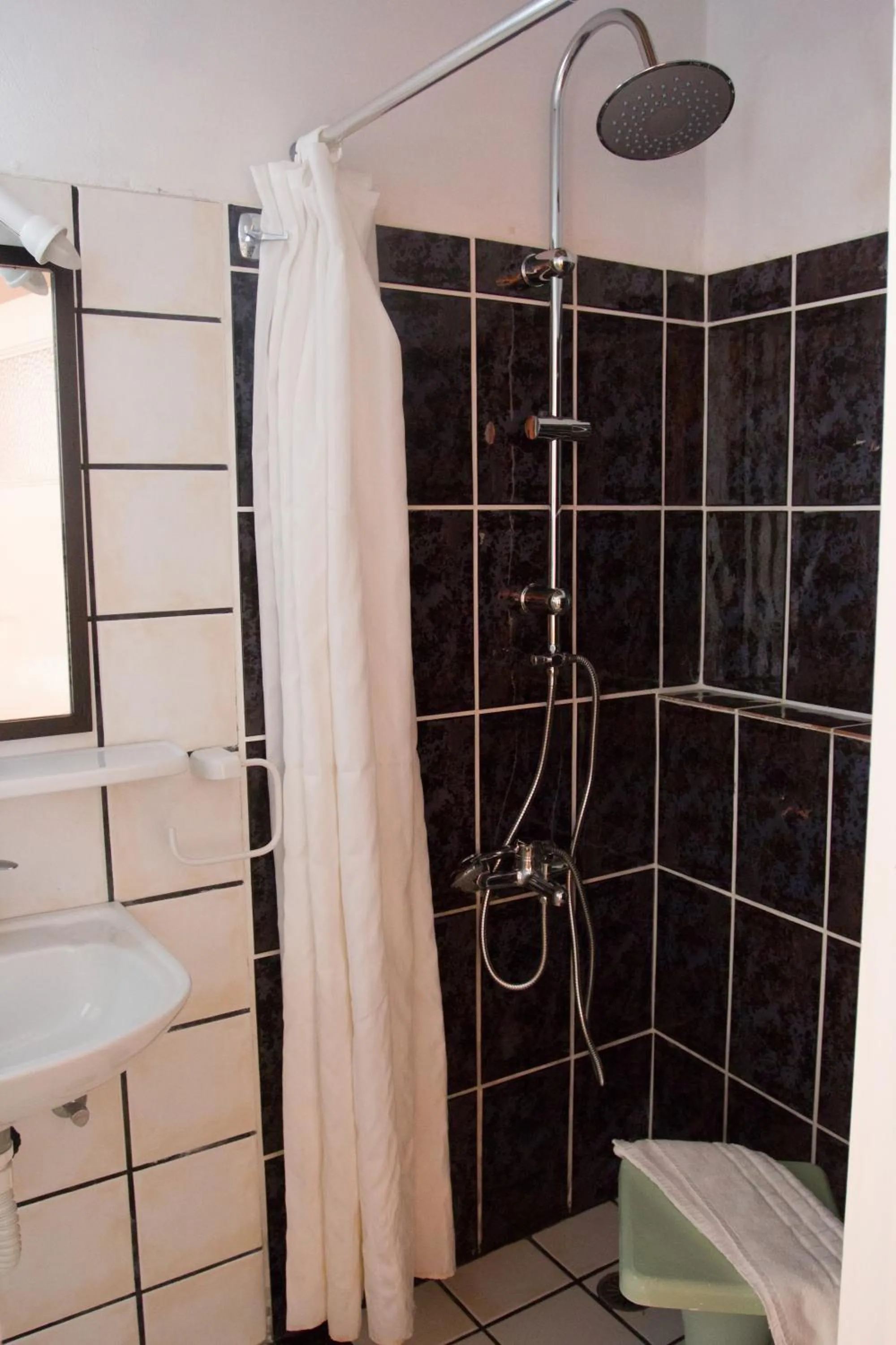 Shower in Villa Mantalena