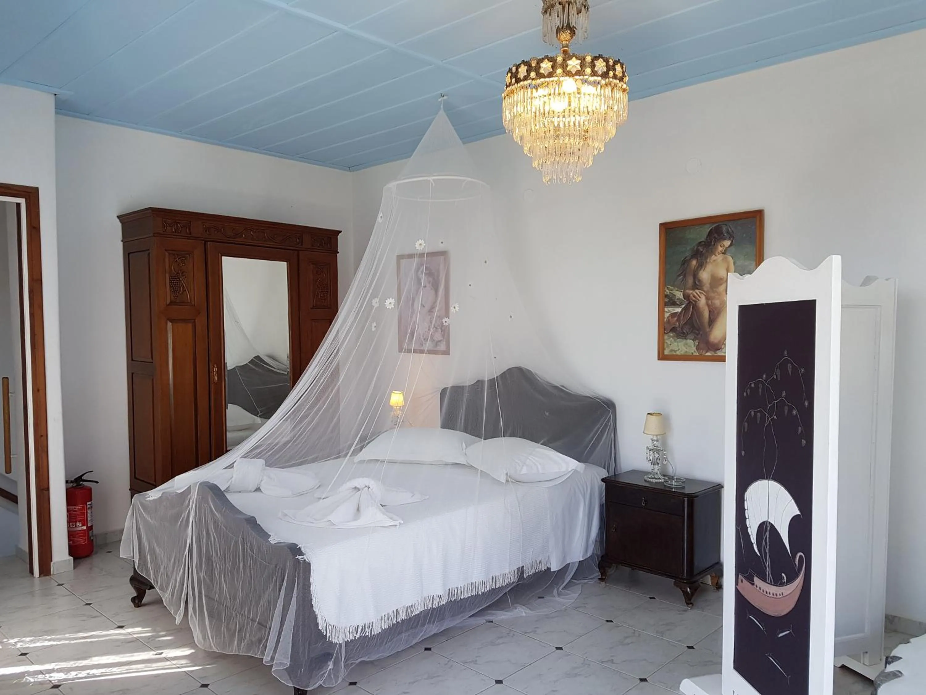 Bed in Villa Mantalena